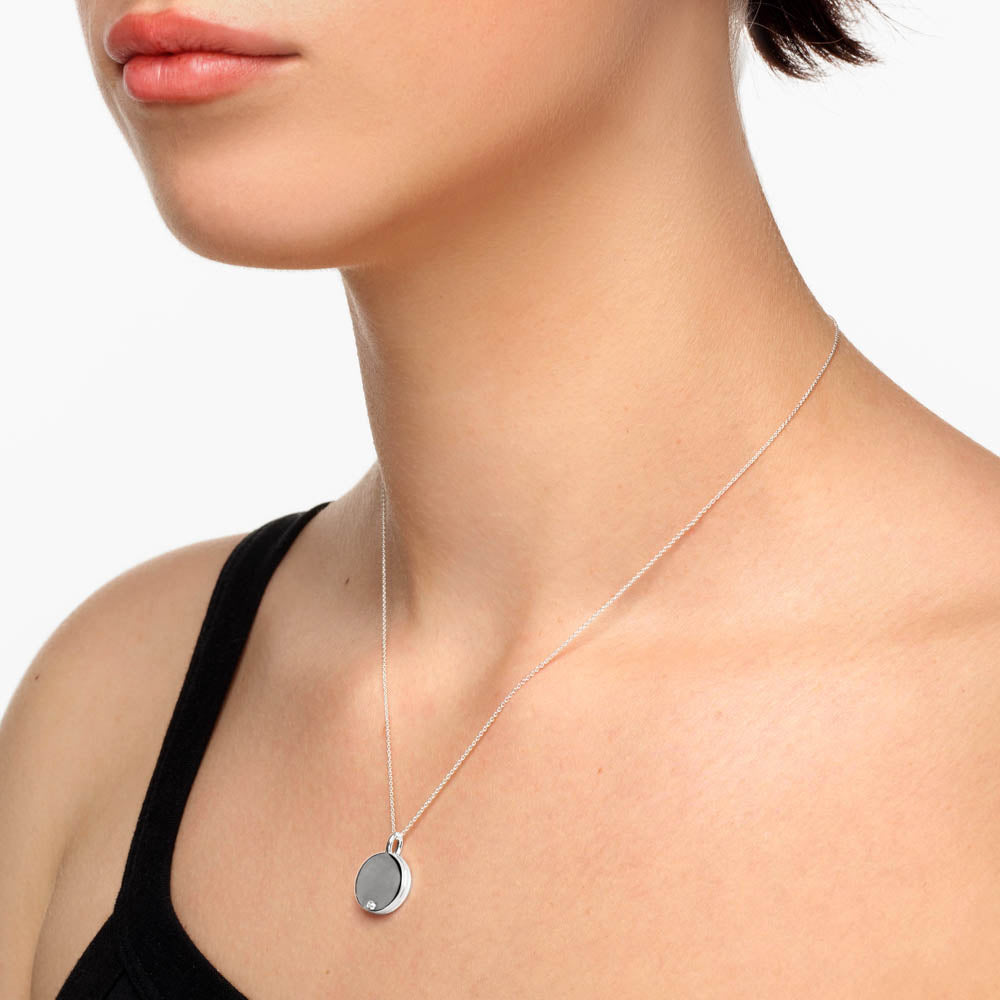 Personalized Engravable Silver Circle Flip Locket Necklace - Perfect for Anniversary Gifts, Valentine's Day & Keepsake Jewelry