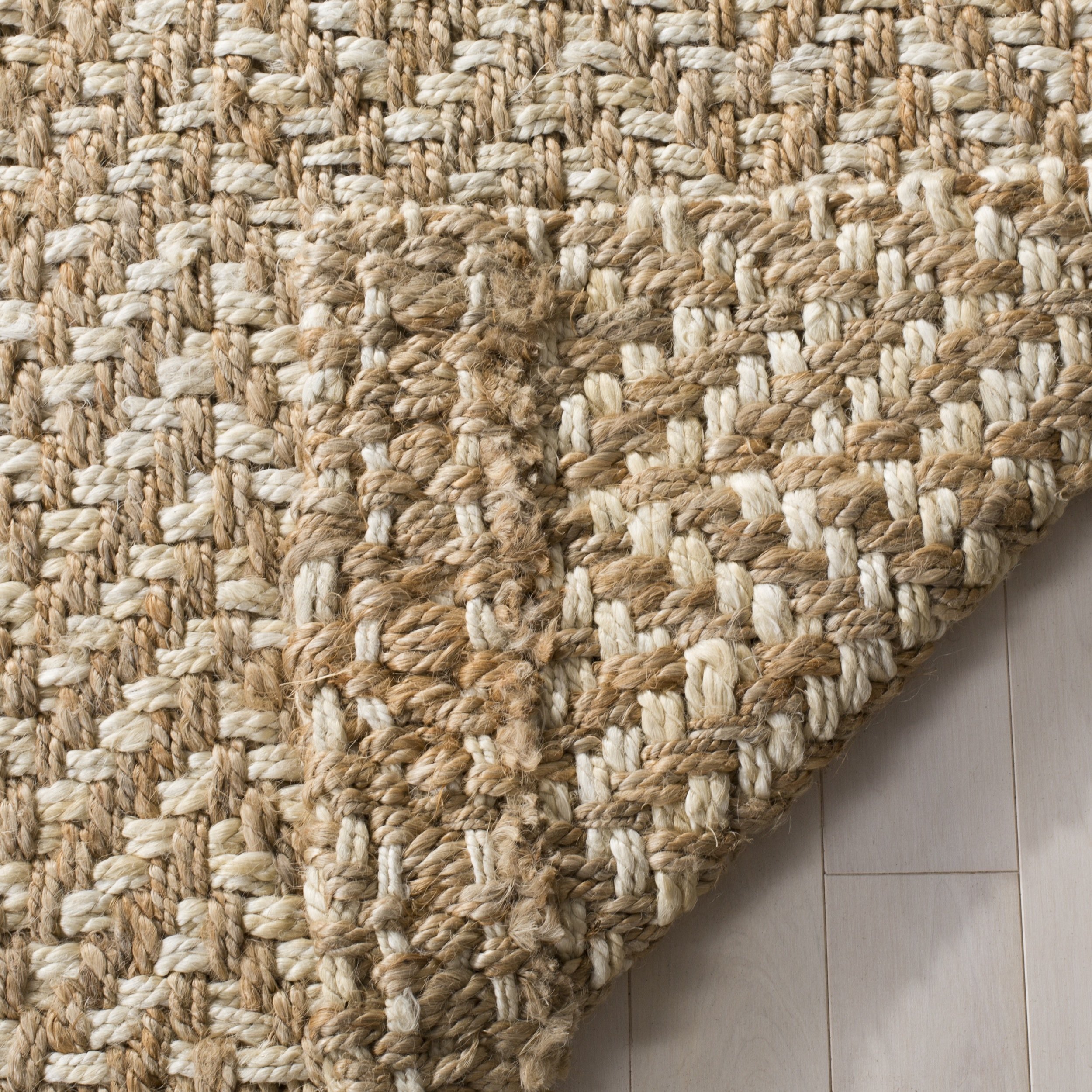 SAFAVIEH Natural Fiber Collection 6'x6' Ivory Jute Area Rug - Handmade Premium Jute Rug for Living Room, Bedroom & Home Decor