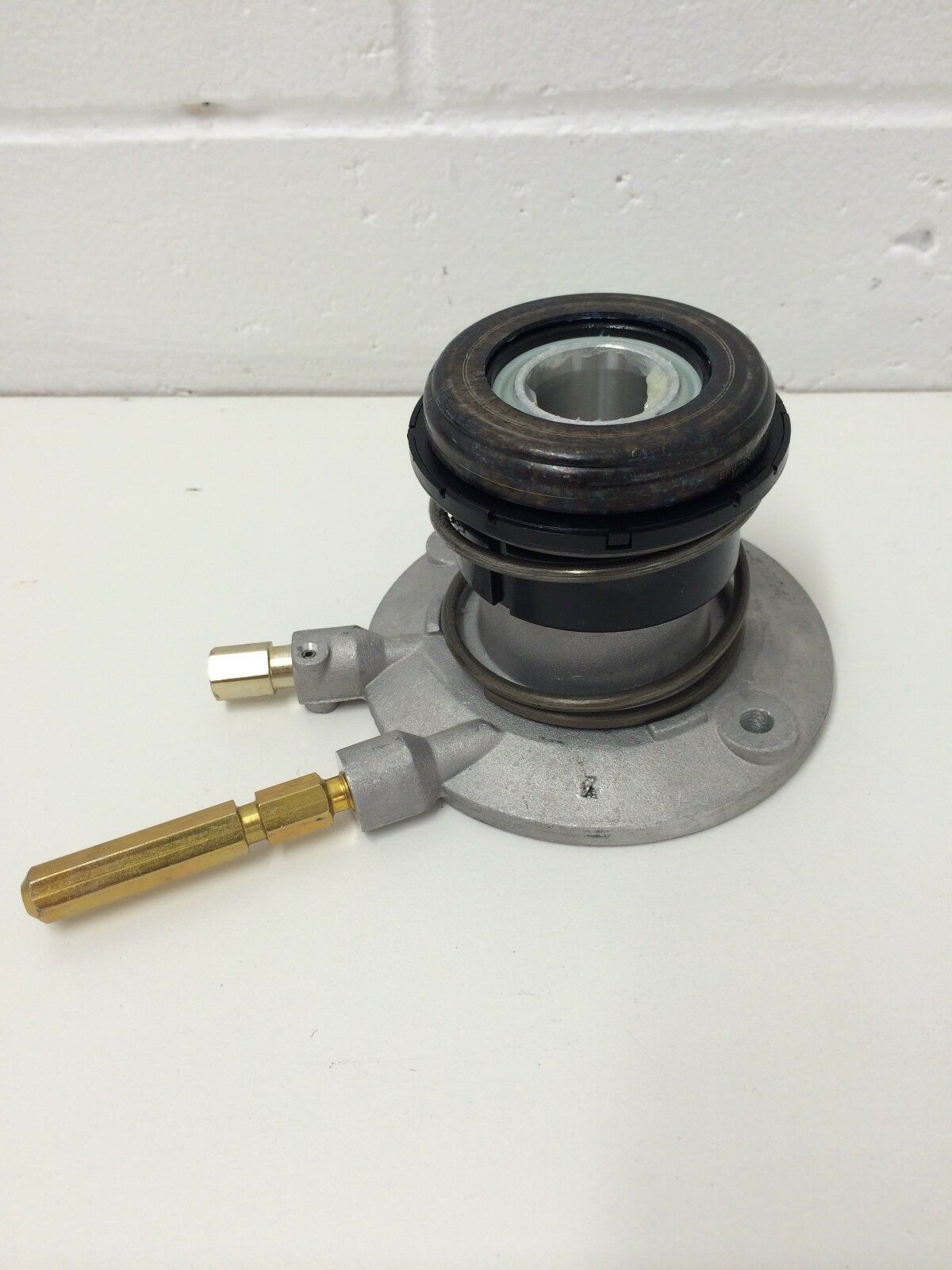 Genuine Holden Concentric Slave Cylinder for VT VX VY VZ with LS1 LS2 L76 L98 V8 Engines - Perfect for Transmission Repair & Performance Upgrades