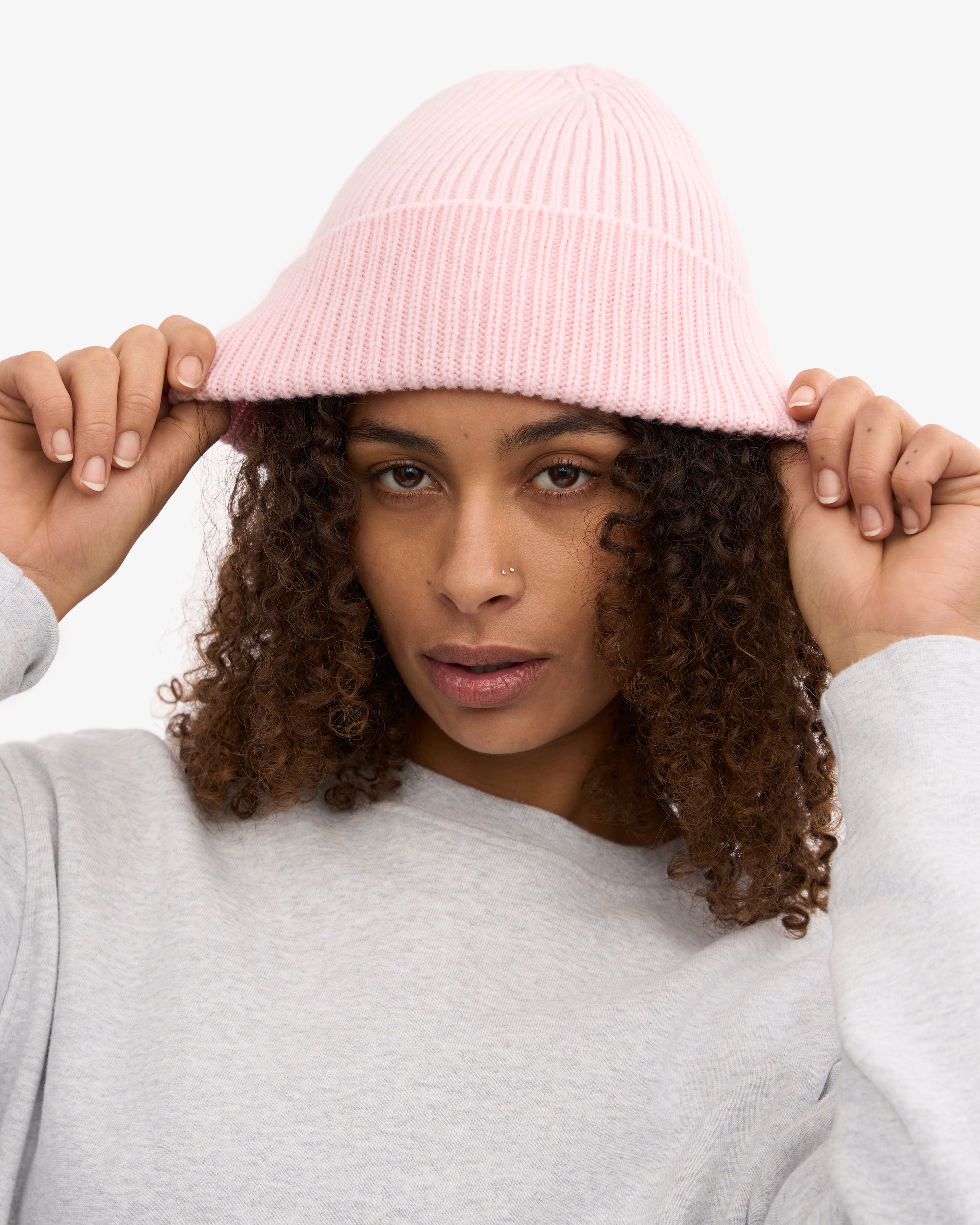 Soft Merino Wool Beanie for Women & Men - Faded Pink Winter Hat - Warm & Breathable for Skiing, Hiking & Outdoor Activities