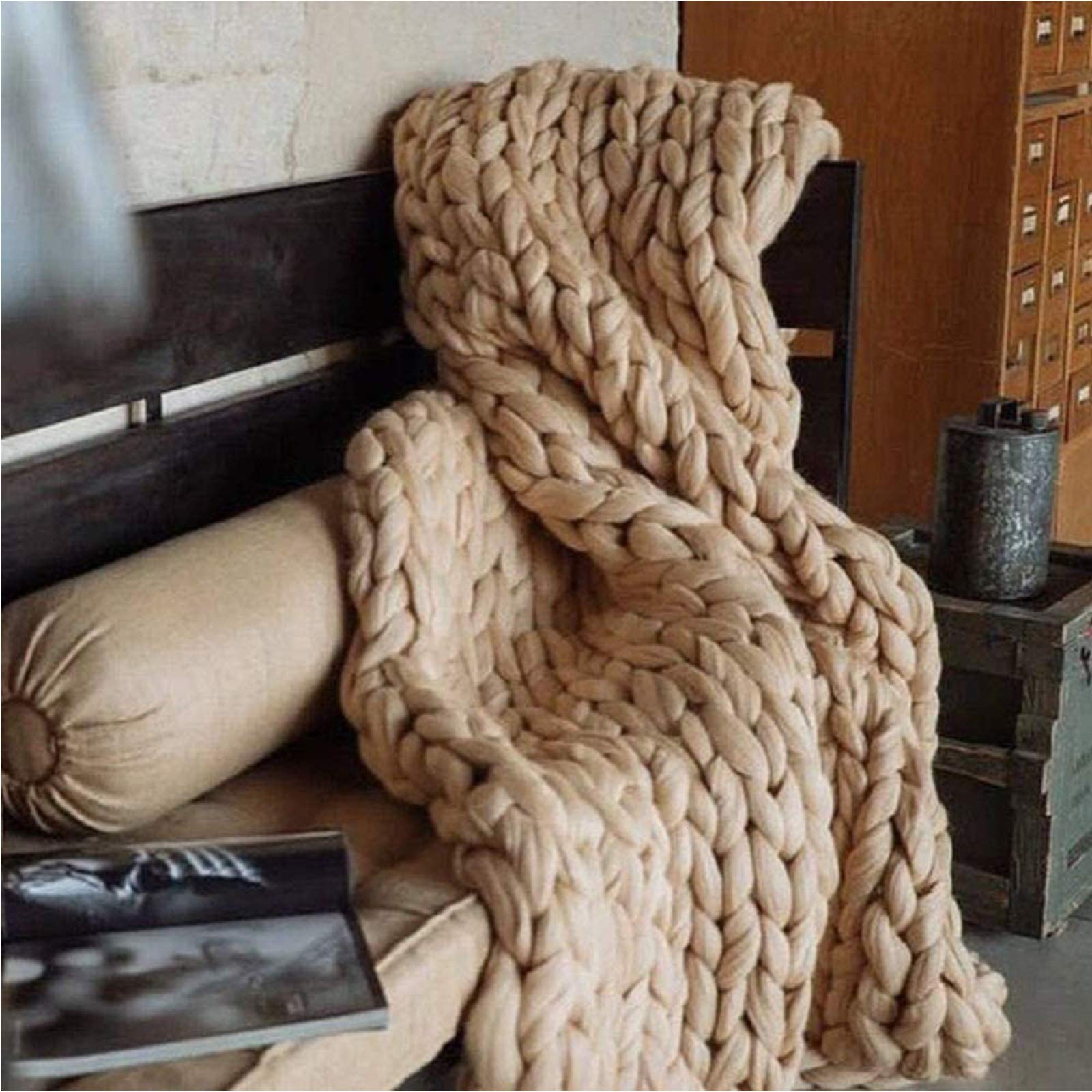 Handmade Chunky Knit Throw Blanket - 47x71 inches (120x180cm) - Soft Khaki Knitted Blanket for Couch, Sofa & Bed - Perfect Cozy Gift for Home, Winter & Christmas Decor