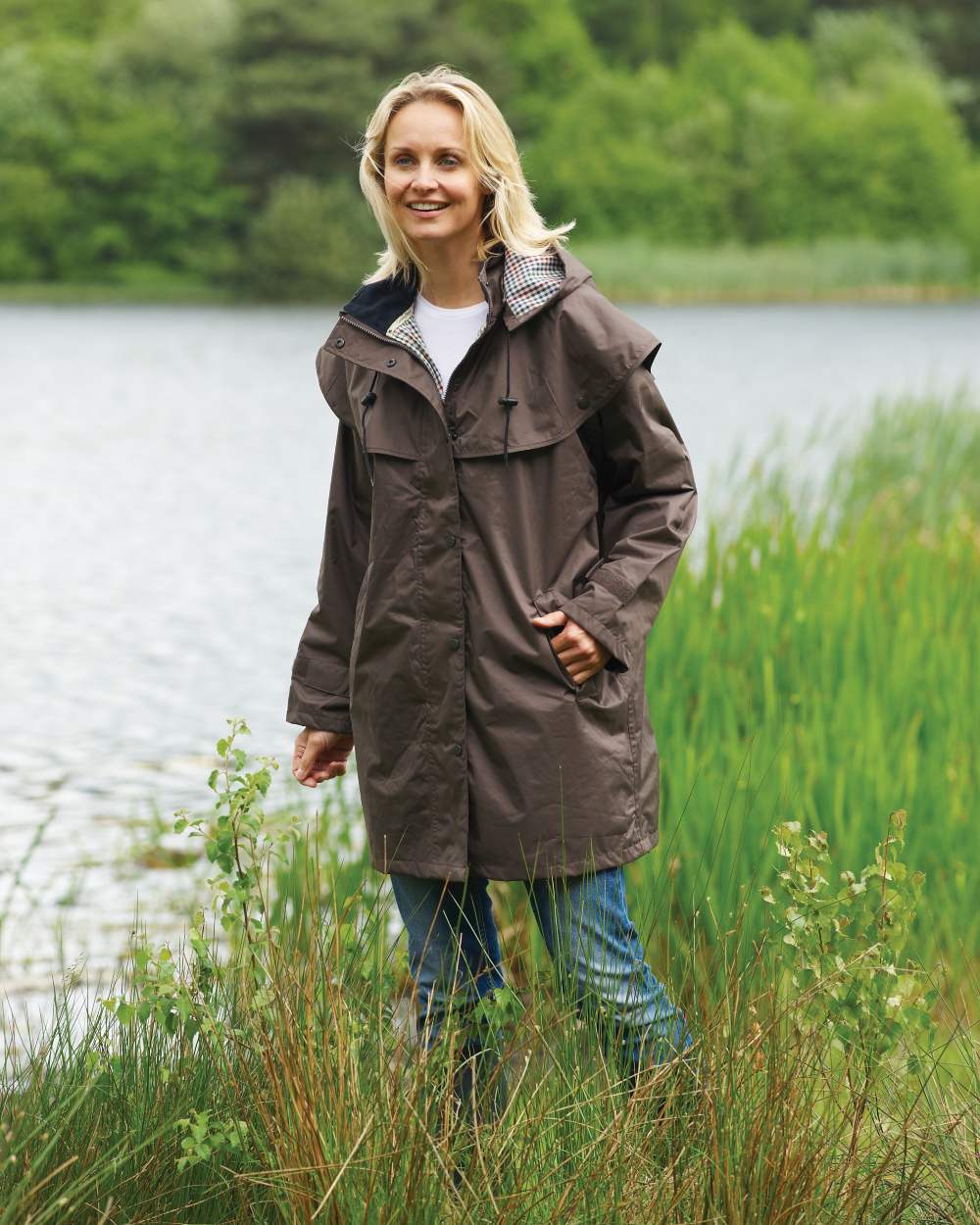 Champion Windsor Women's Waterproof Raincoat - Lightweight Three Quarter Length Jacket for Outdoor Activities, Commuting & Travel