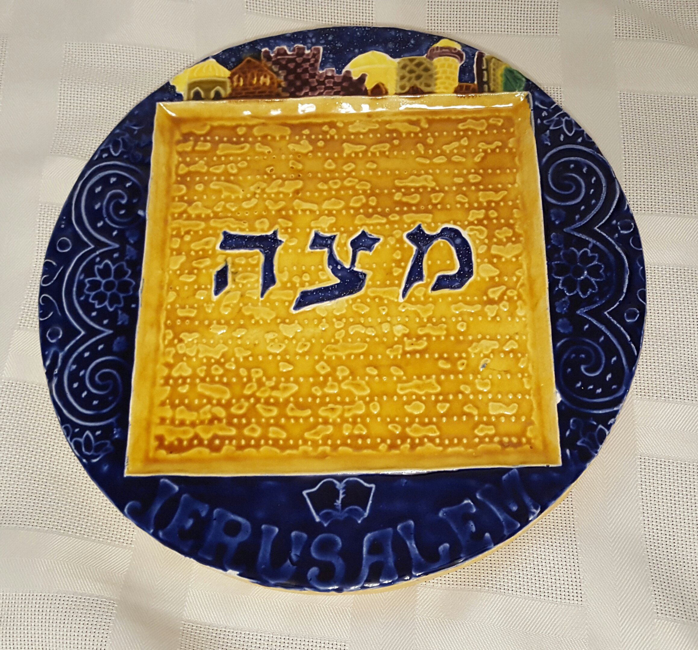 Handmade Ceramic Matzah Plate for Passover Seder - Elegant Judaica Art for Holiday Meals & Jewish Traditions
