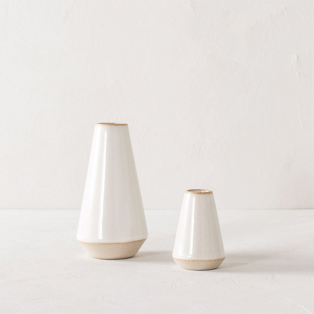 Minimalist Ceramic Bud Vase - Small Flower Vase for Home Decor, Wedding Centerpieces & Tabletop Arrangements - Perfect for Fresh Flowers, Dried Blooms & Floral Displays