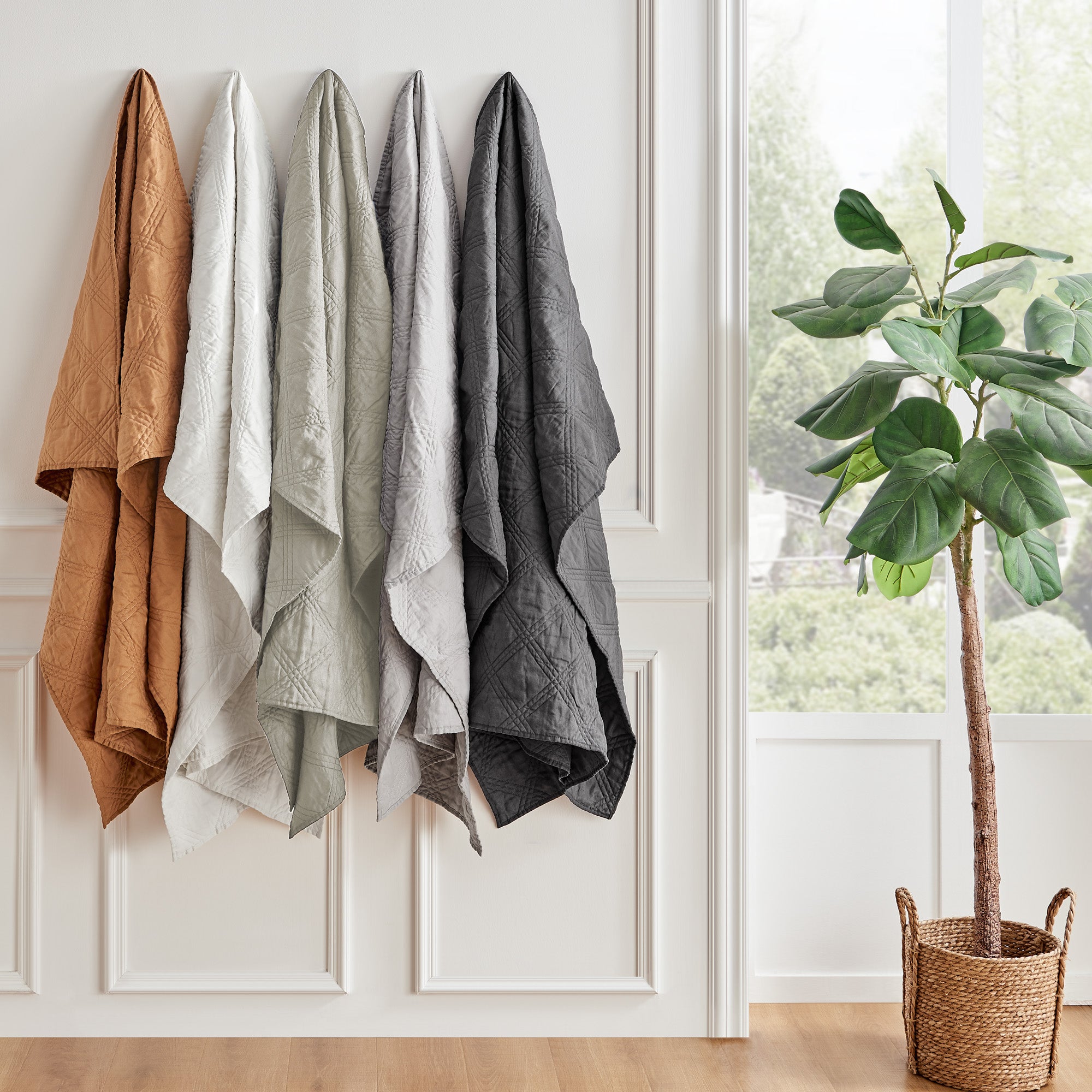 Soft Washed Linen Quilted Throw Blanket - Lightweight & Breathable for All Seasons - Perfect for Sofa, Bed, or Outdoor Picnics