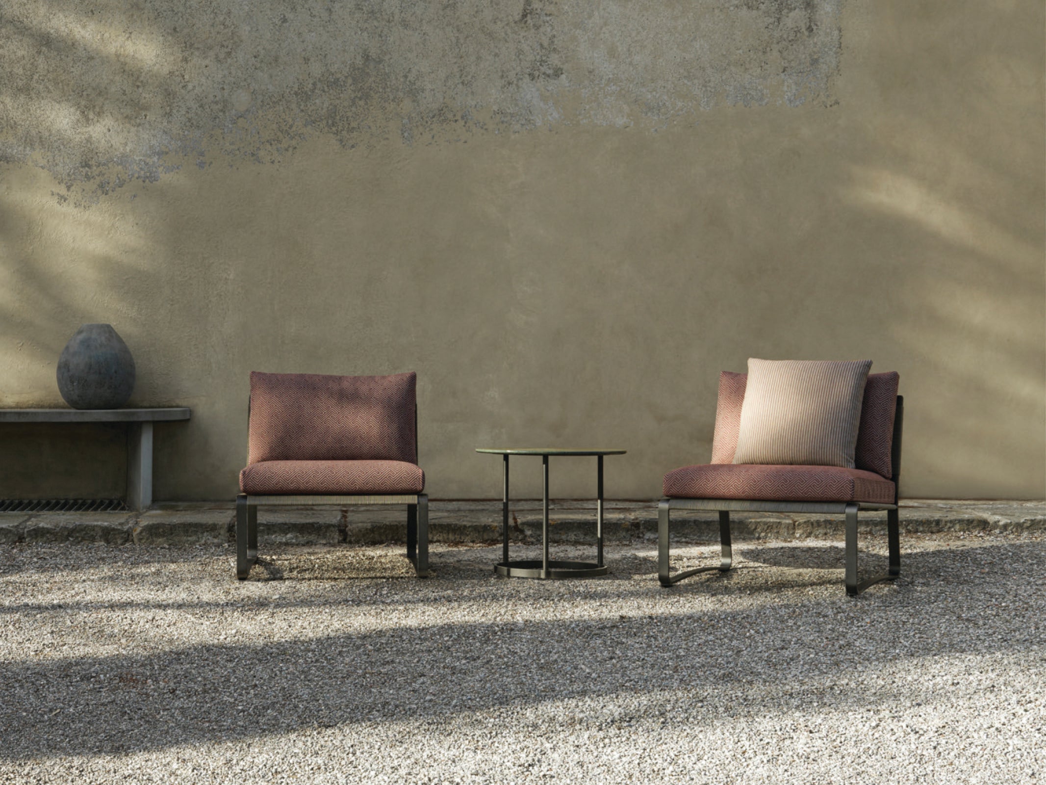 Phoenix Lounge Chair - Modern Comfortable Recliner for Living Room, Bedroom & Office - Perfect for Relaxing, Reading & Napping
