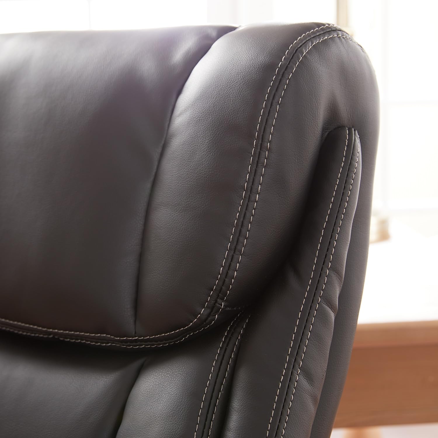 La-Z-Boy Bellamy Executive Office Chair - Memory Foam Cushions, Real Wood Arms, Swivel Base & Waterfall Seat Edge - Faux Bonded Leather in Black - Perfect for Home Office, Conference Rooms & Executive Suites