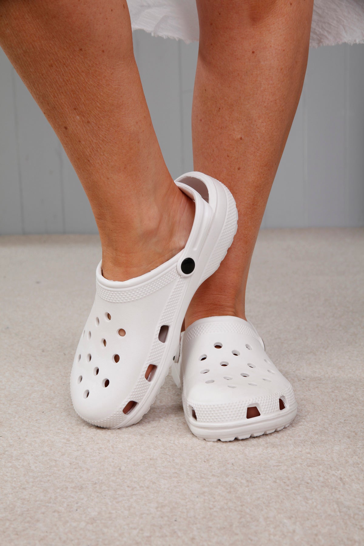 Callie Clogs for Women - Comfortable White Slip-On Clogs with Arch Support | Perfect for Nurses, Teachers & Healthcare Workers