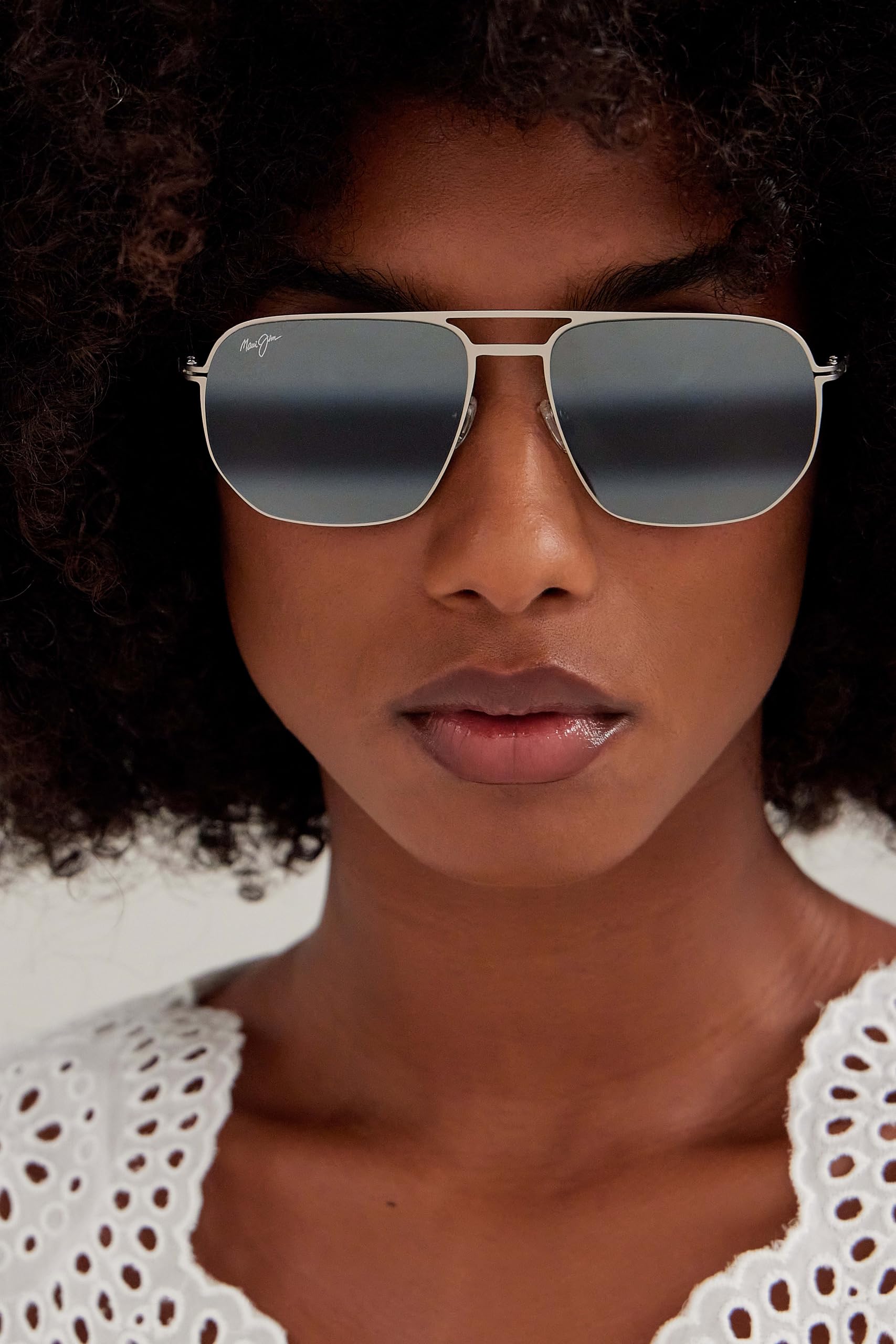 Maui Jim Sharks Cove Square Sunglasses for Men & Women – Polarized UV Protection – Stylish Outdoor, Beach, and Driving Shades