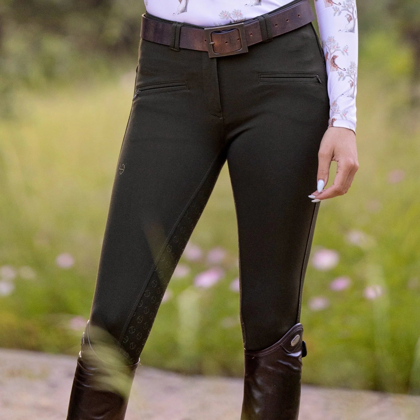 Halter Ego Kimberly Full Seat Breeches - Premium Equestrian Riding Pants for Women - Perfect for Show Jumping, Dressage & Horseback Riding