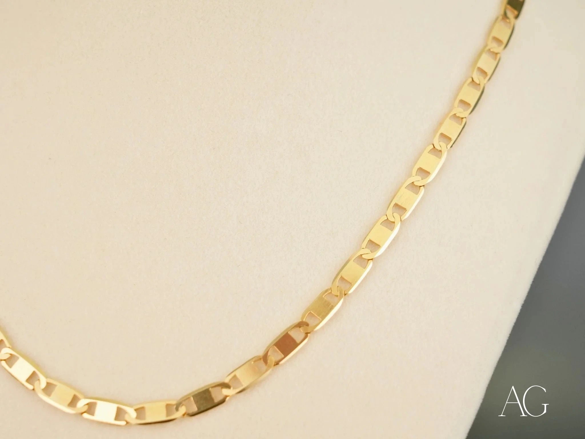 18K Yellow Gold Flat Piastrine Necklace – Elegant & Timeless Jewelry for Women | Perfect for Weddings, Parties & Everyday Wear