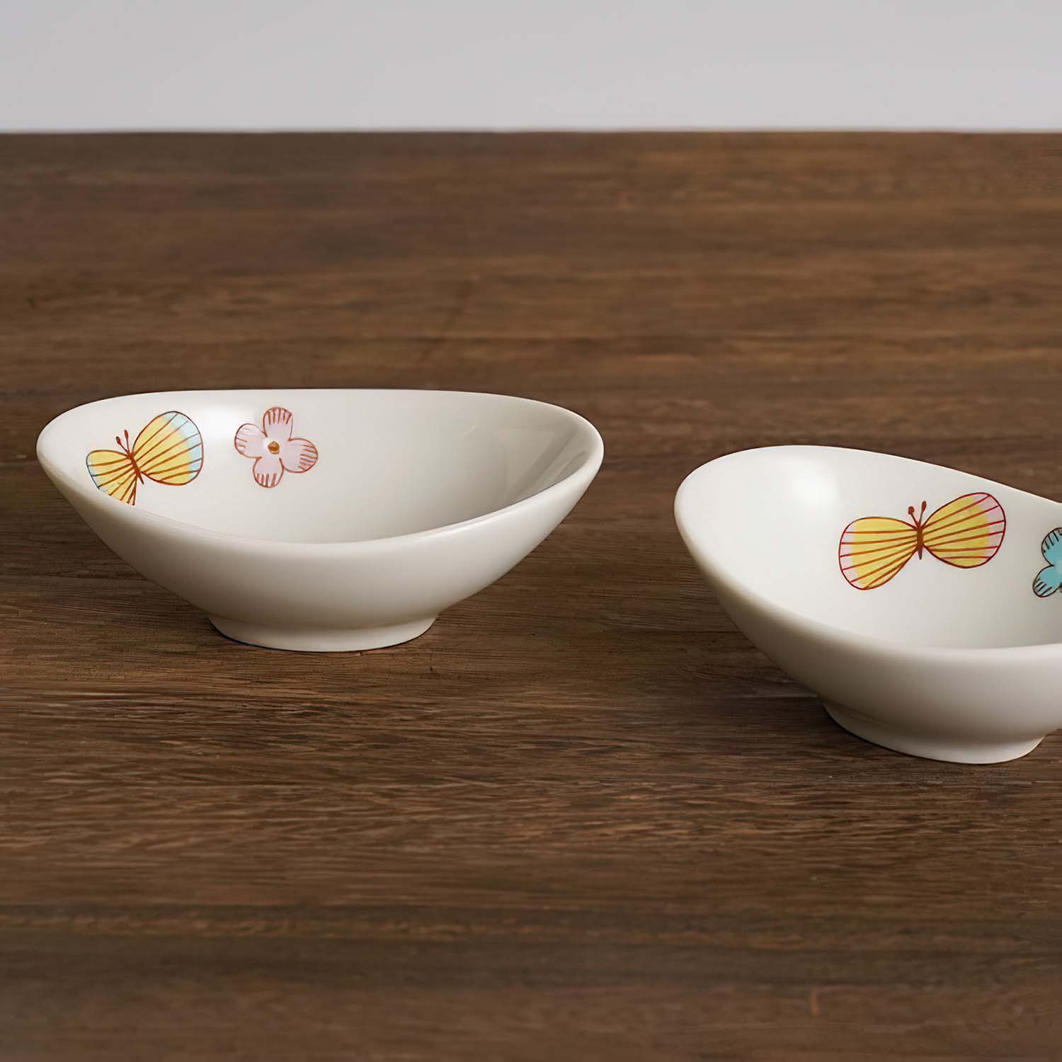 Harekutani Porcelain Butterfly Small Bowl - Elegant Japanese Tea Cup for Matcha, Dessert & Sushi | Perfect for Tea Ceremonies, Asian Dining & Home Decor