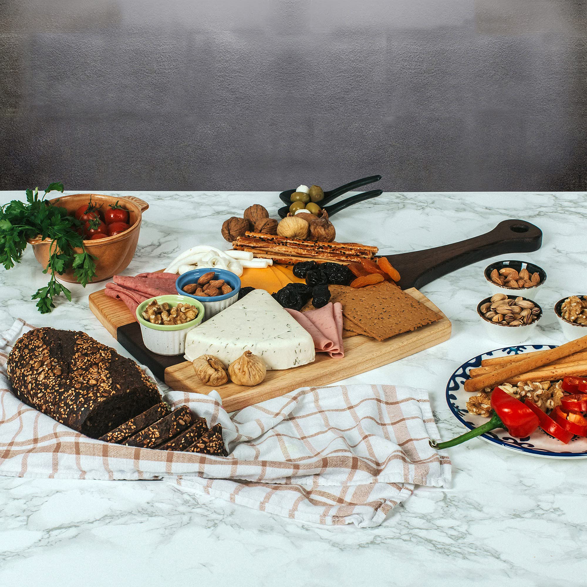 Premium Teak Wood Cutting Board with Handle - 22x12x0.75 Inch Multipurpose Kitchen Chopping Board, Serving Tray for Bread, Cheese & Charcuterie - Perfect for Food Prep, Entertaining & Gourmet Presentation - Knife-Friendly Durable Teak Craftsmanship