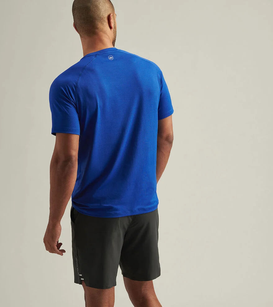 Peter Millar Men's Aurora Performance T-Shirt - Moisture-Wicking, Breathable & Comfortable - Perfect for Golf, Running & Casual Wear