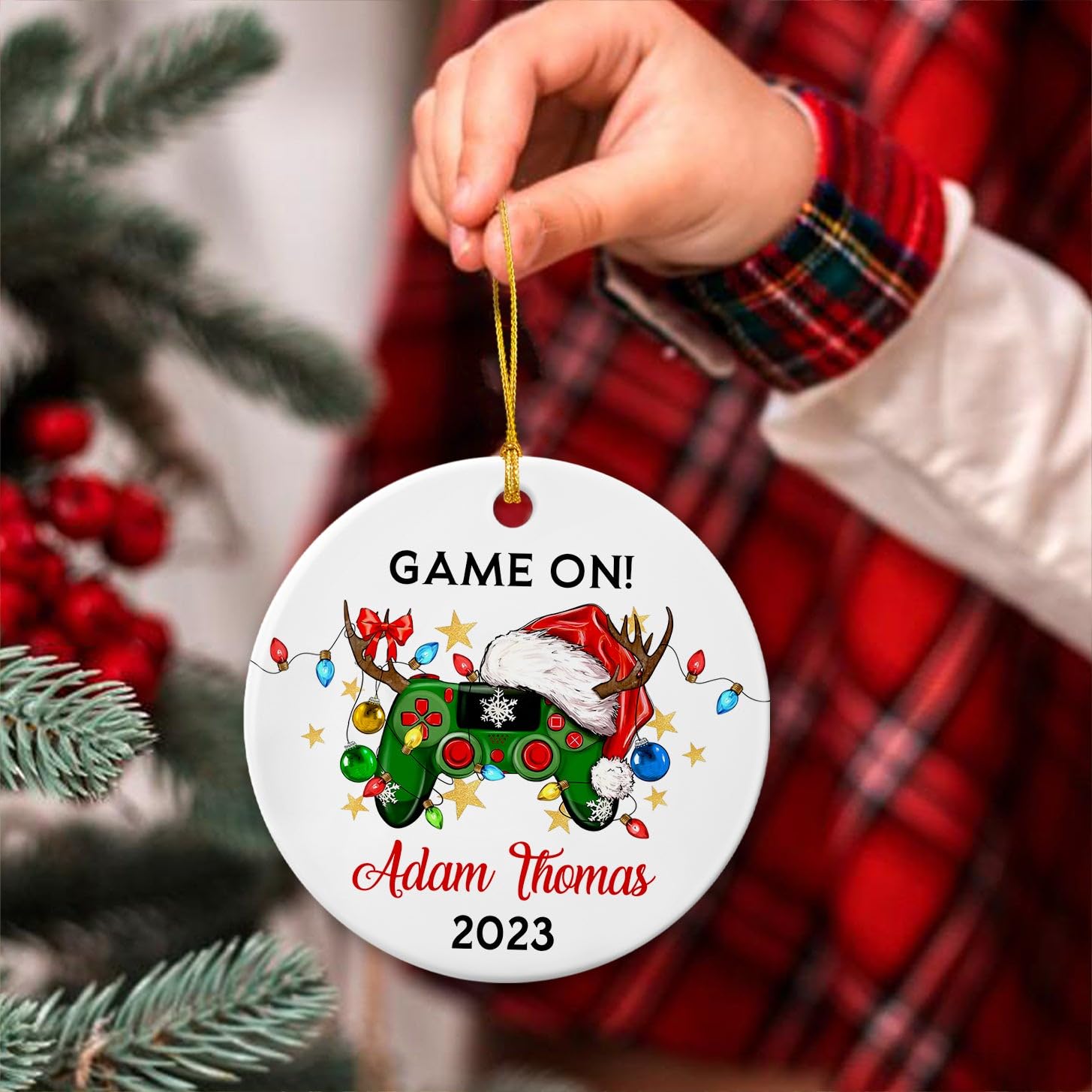 2024 Game Player Christmas Ornament - Personalized Gaming Keepsake Gift for Kids & Friends - Custom Name & Year Ceramic Xmas Tree Decoration for Gamers - Perfect for Holiday Decor & Gamer Gift Exchange