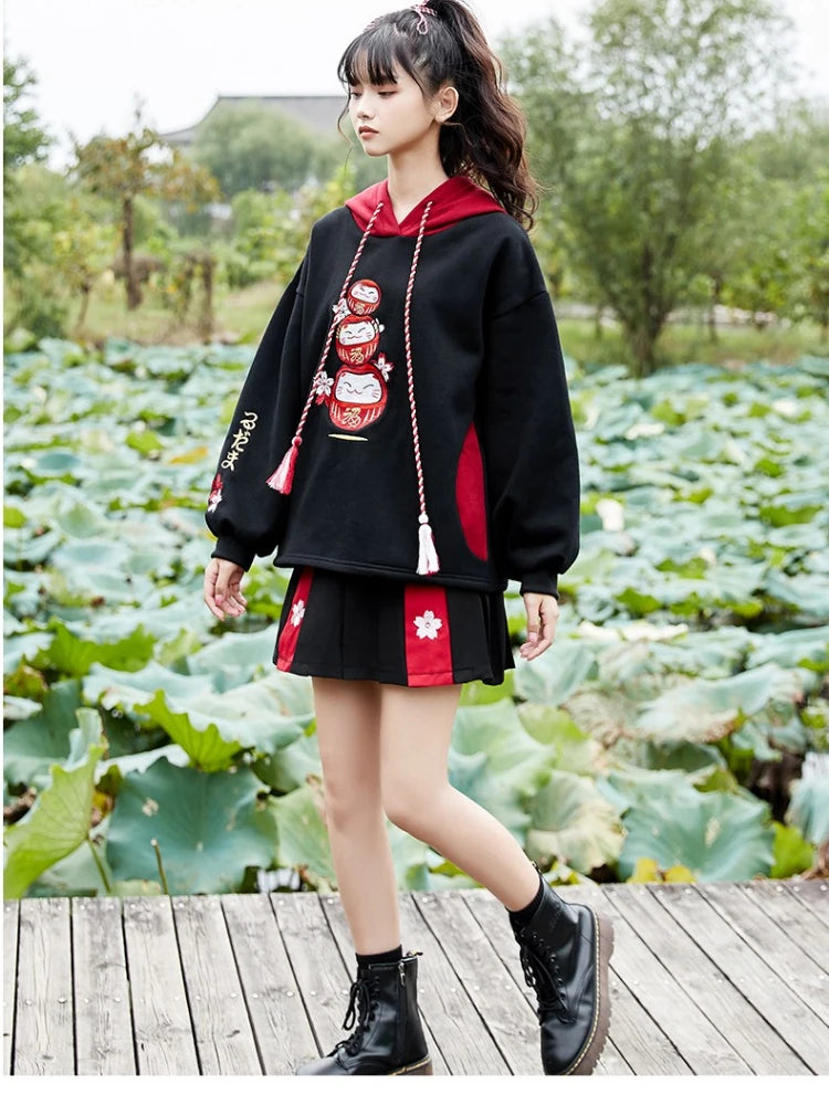Black Fleece Hooded Sweatshirt for Women - Harajuku Style Oversized Pullover with Chinese Embroidery | Winter Warm Fleece Hoodie | Perfect for Casual Wear, Street Fashion and Cold Weather Outfits