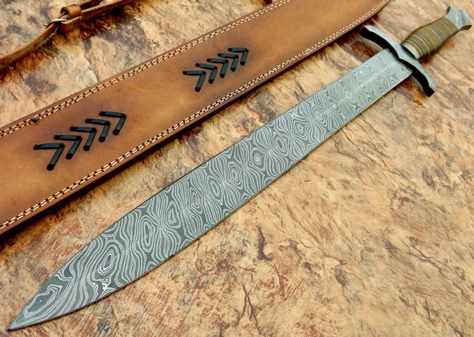 Handmade Damascus Steel Custom Sword - Gladius, Dagger & Battle-Ready Blades for Collectors, Cosplay & Medieval Reenactment