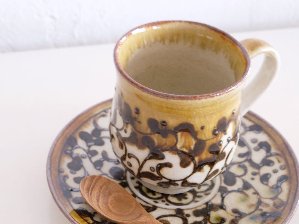 Aya Kondo Icchin Cup and Saucer Set - Japanese Ceramic Tea Cup with Matching Saucer - Perfect for Tea, Coffee, and Dessert Serving