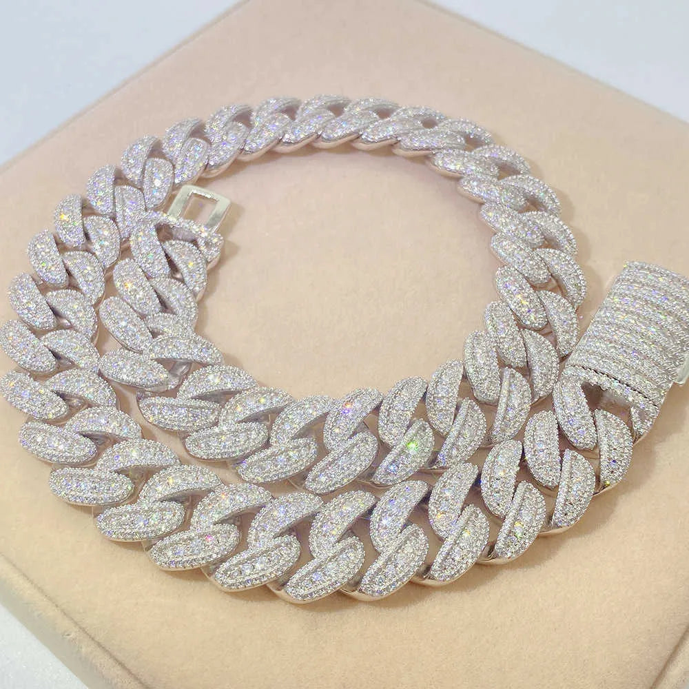 Al Capone Iced Out Pendant Necklace - VVS Moissanite Diamond Cut for Men & Women | Perfect for Hip-Hop Fashion, Parties & Luxury Gifts