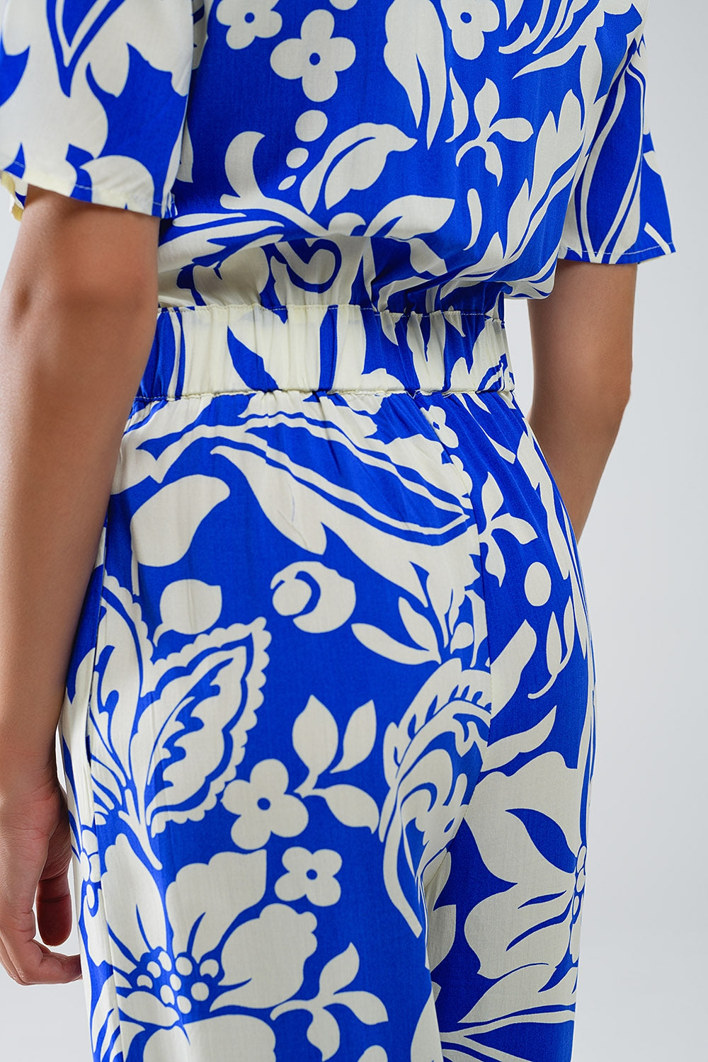 Short Sleeve Keyhole Front Floral Print Blue Dress - Perfect for Summer Outings, Beach Vacations, and Casual Date Nights