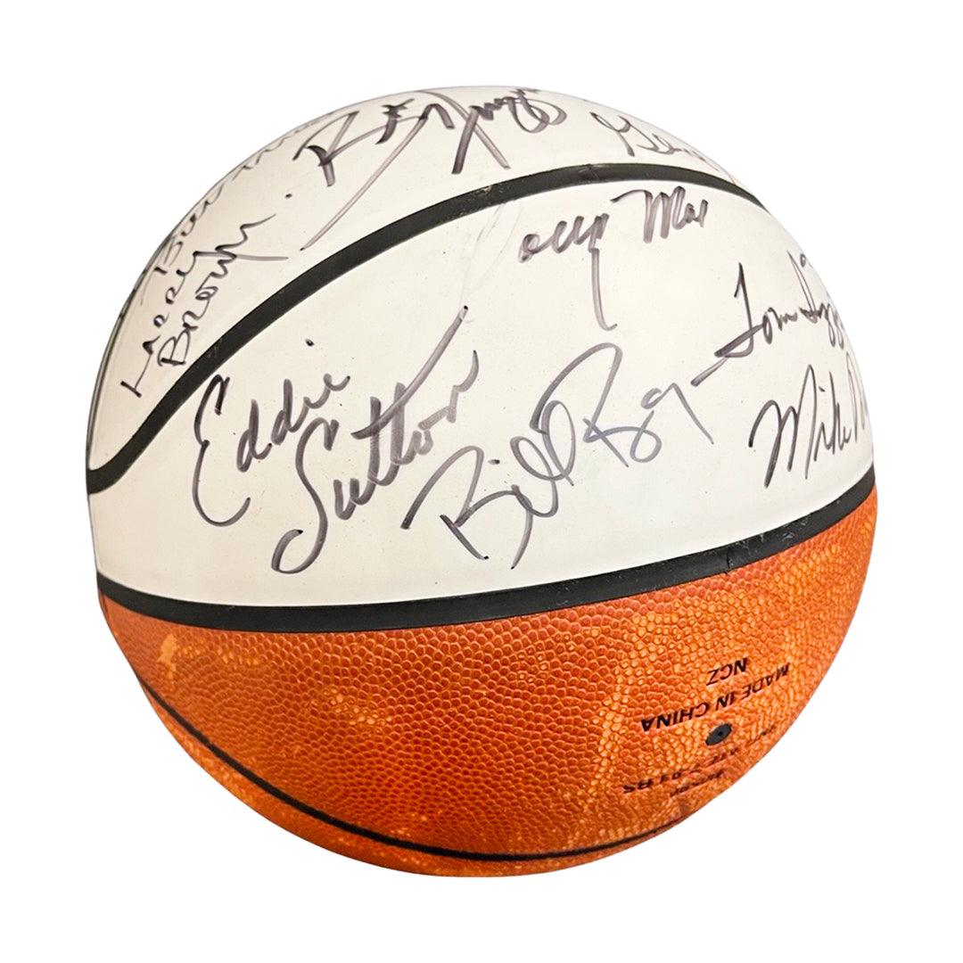 Wilson Signature Basketball - All Time Great Coaches 27 - Official NBA Game Ball - Perfect for Indoor/Outdoor Play, Collectibles & Sports Memorabilia