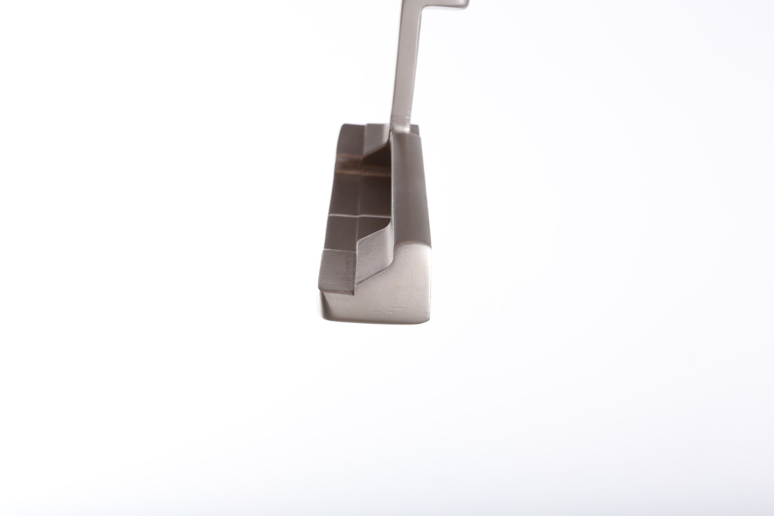 Premium Used Callaway Solaire Putter - Right Handed 33-Inch Blade Golf Club for Women | Perfect for Practice & Tournament Play