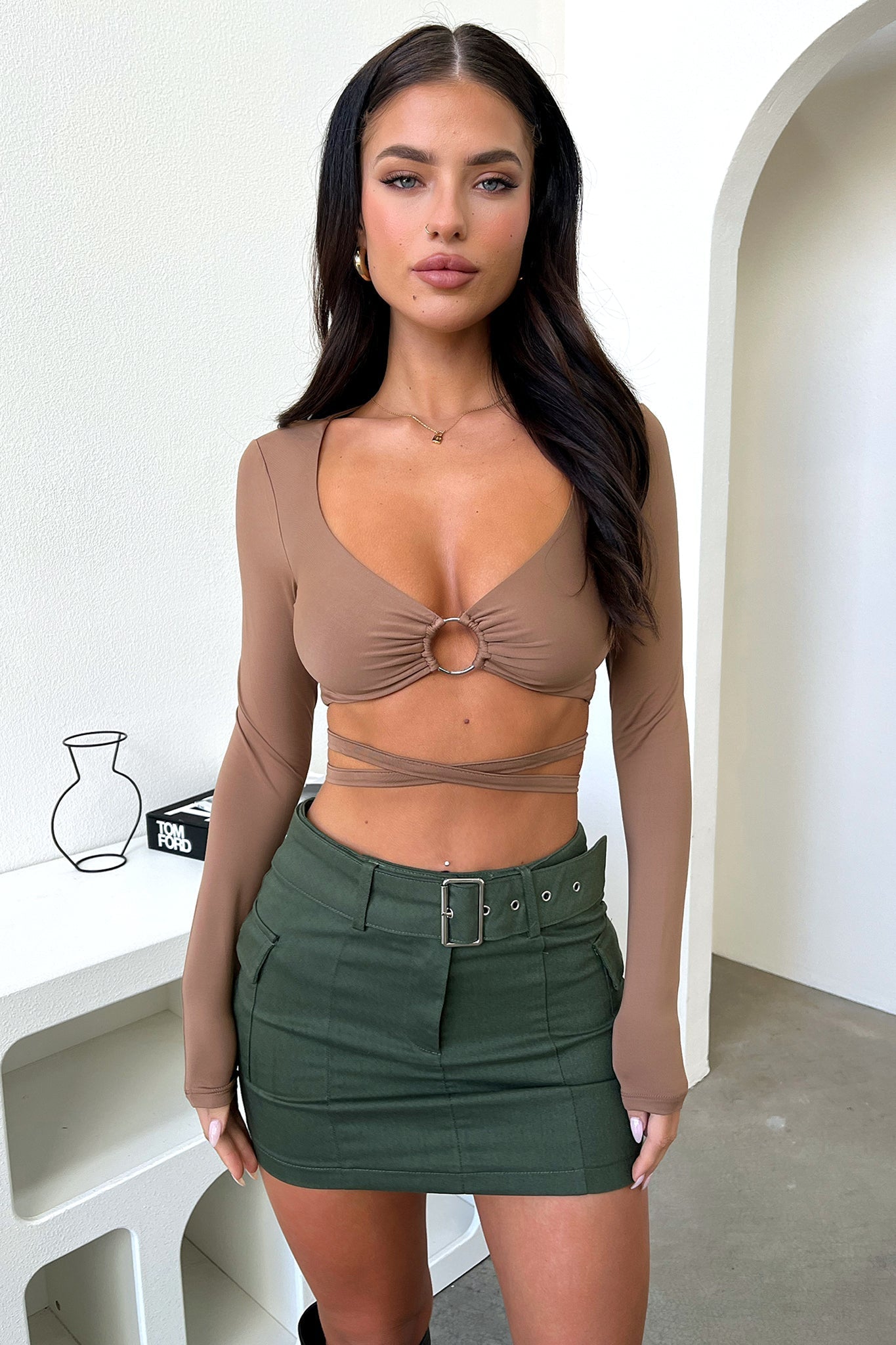 Bella Crop Top Women's Brown Short Sleeve Shirt - Casual Summer T-Shirt for Yoga, Beach, and Streetwear Fashion