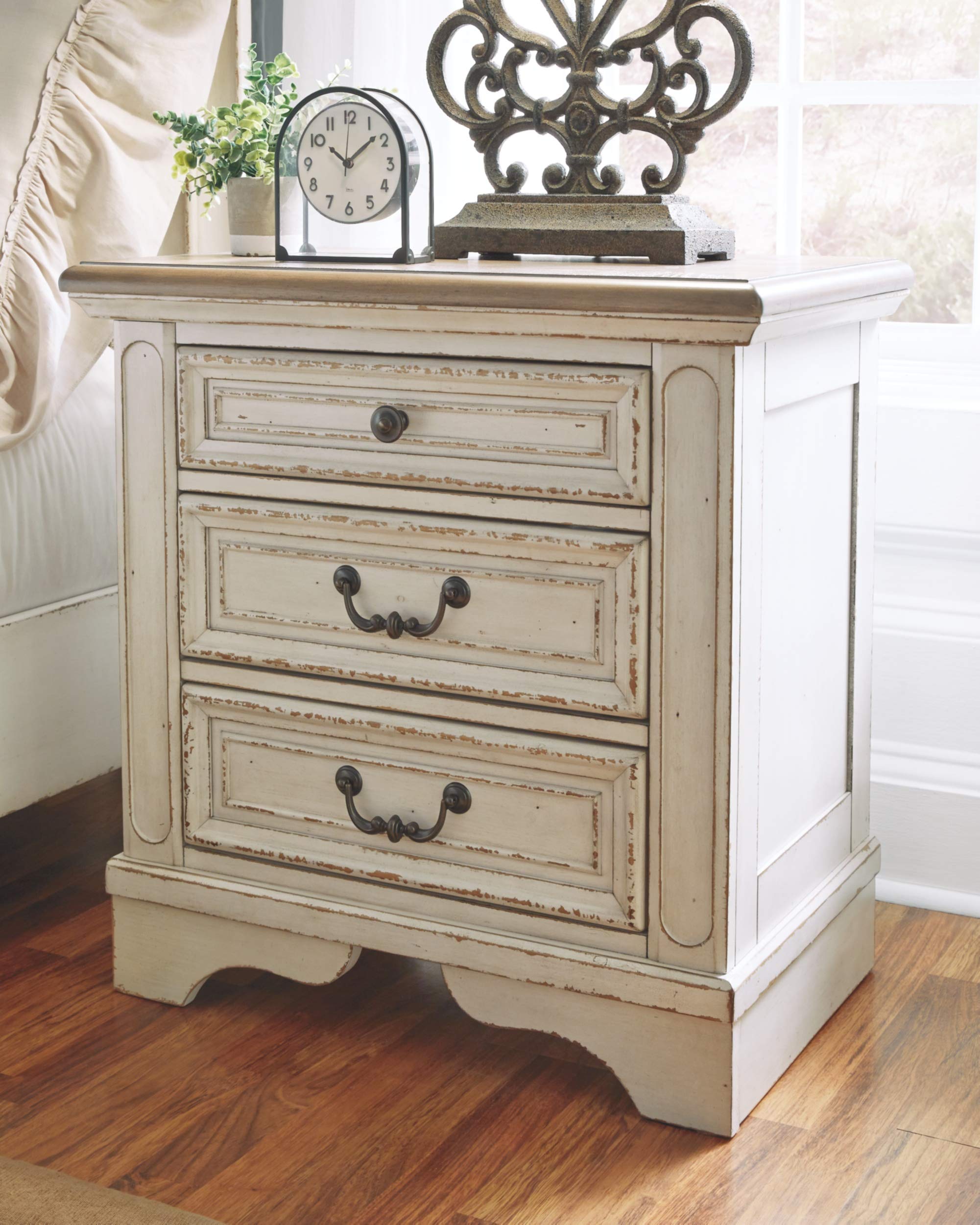 Signature Design by Ashley Realyn French Country 7-Drawer Dresser & 3-Drawer Nightstand Set in Chipped White - Two-Tone Finish with Built-in Electrical Outlets & USB Ports - Perfect for Bedroom Storage and Modern Charging Needs