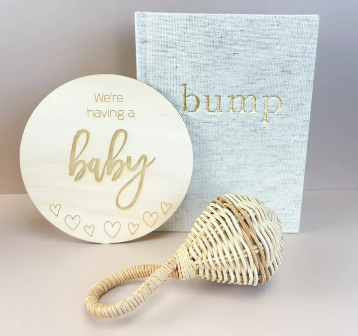 Custom Pregnancy Announcement Plaque - Personalized Baby Reveal Sign for Gender Reveal Party, Baby Shower & Nursery Decor - Perfect for Expecting Parents