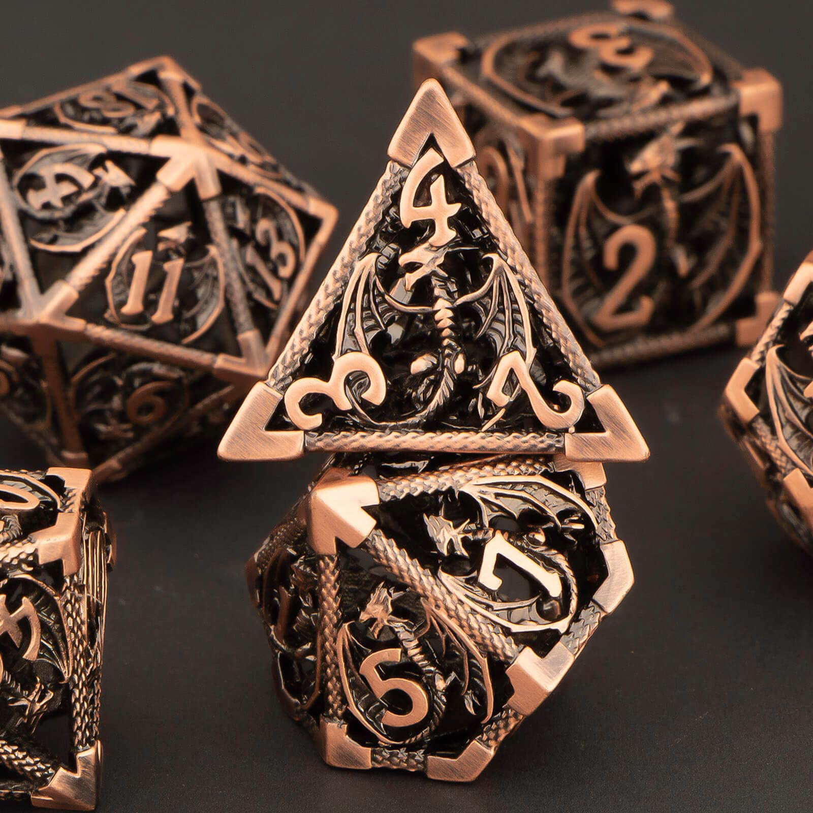 KERWELLSI 7-Piece Hollow Metal DND Dice Set - Copper Polyhedral RPG Dice for Dungeons & Dragons (D20, D12, D10, D8, D6, D4) with Gift Box | Perfect for Tabletop Gaming, Role-Playing Adventures & Collector Displays