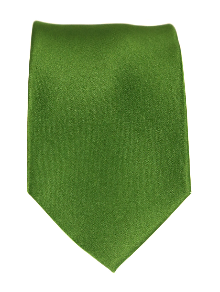 Classic Plain Green Tie for Men | Elegant Formal Necktie | Perfect for Business, Weddings & Special Occasions