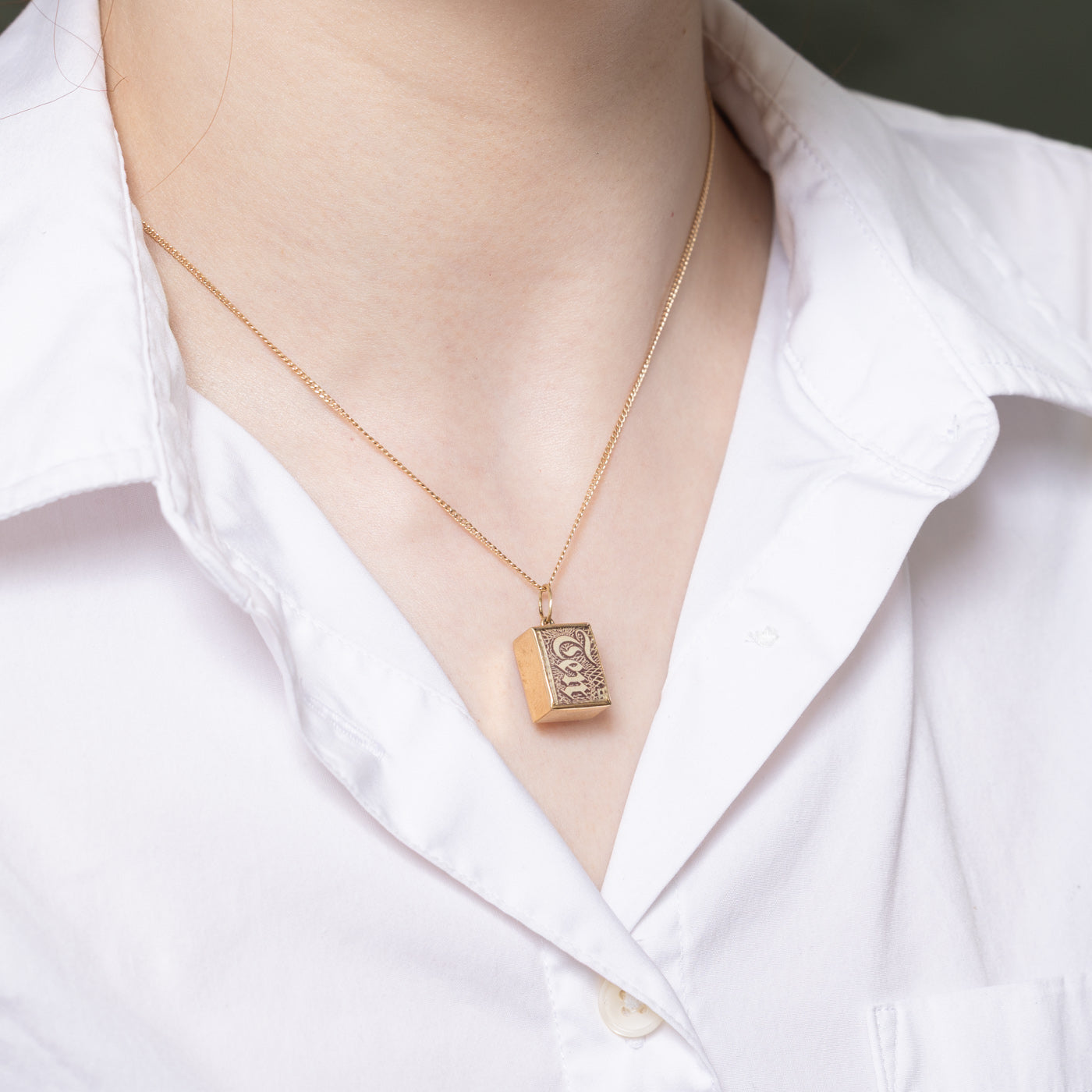 Vintage 1977 Birmingham 9K Yellow Gold 'Ten' Box Charm Pendant - Perfect for Necklaces, Bracelets & Jewelry Making