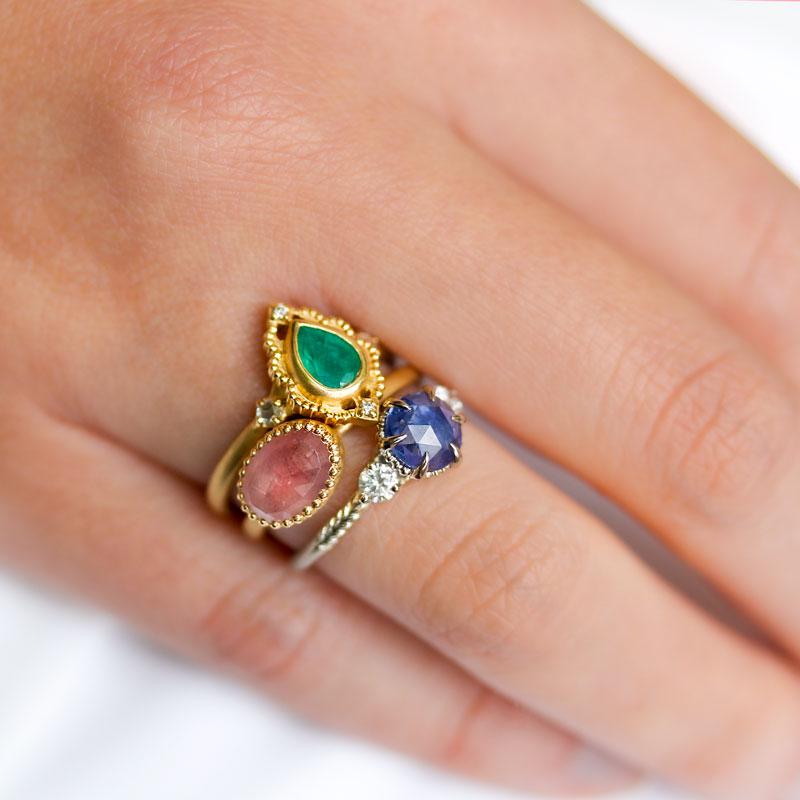18K Gold Emerald Venezia Frame Ring for Women - Elegant Vintage Jewelry for Weddings, Parties & Special Occasions