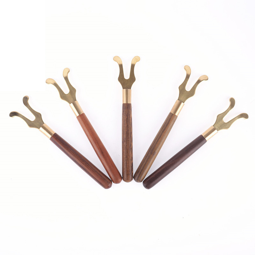 Wooden Handle Copper Tea Kettle Lid Fork – Traditional Japanese Tetsubin Accessory for Tea Ceremony | Perfect for Lifting Hot Cast Iron Teapot Lids Safely