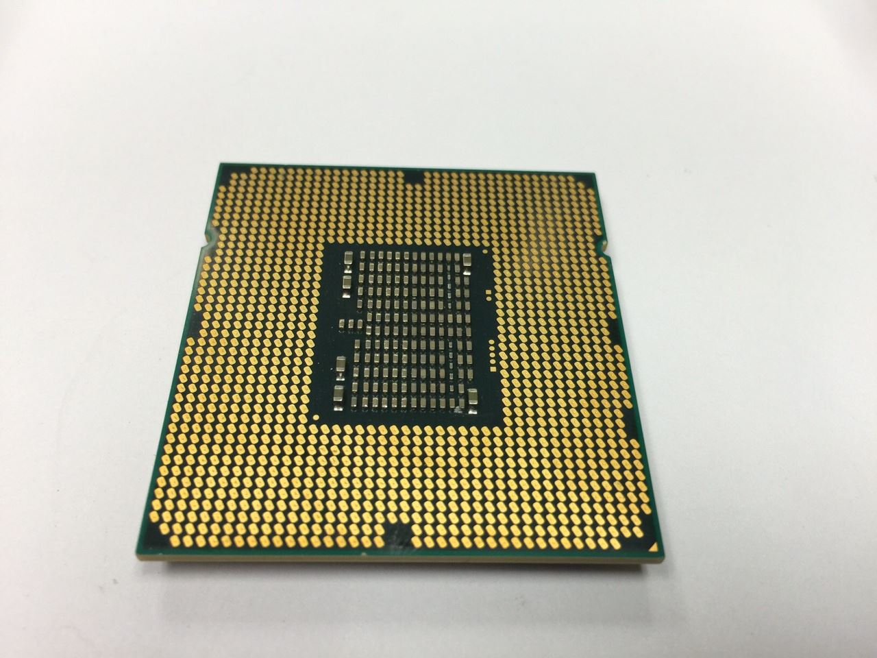 Intel Xeon X5690 6-Core Processor 3.46GHz 12MB Cache LGA1366 - High Performance Server CPU for Workstations, Data Centers & Gaming PCs | Ideal for Multitasking, Virtualization & Heavy Computing Tasks
