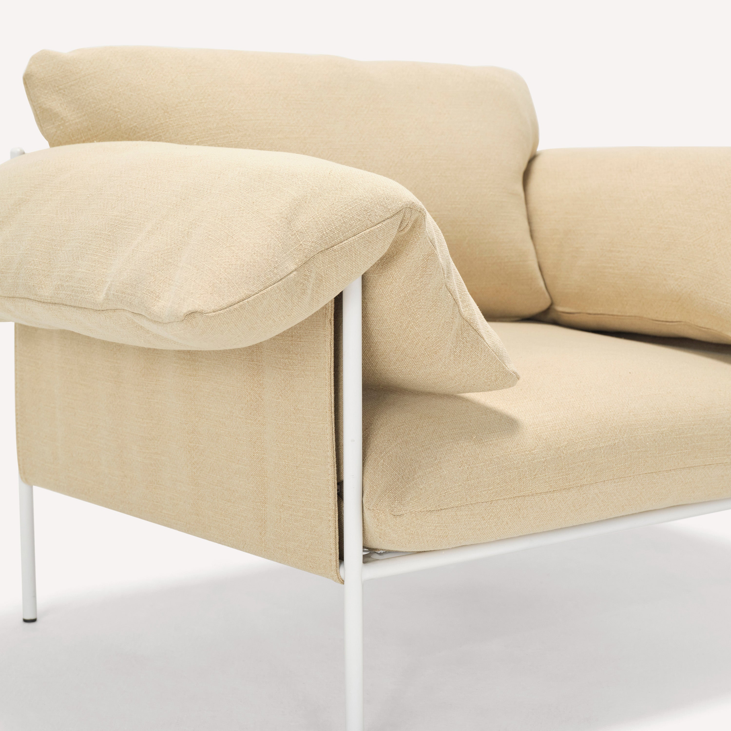 Byron Alva Armchair - Modern Accent Chair for Living Room, Bedroom & Office - Comfortable Upholstered Lounge Chair with Wooden Legs