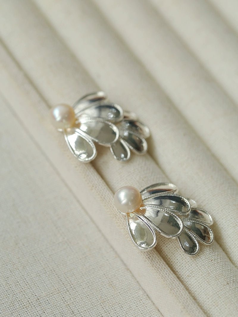 Exquisite Ethnic Style Double Soma Flowers Pearl Earrings - Handmade Boho Jewelry for Women - Perfect for Weddings, Parties & Special Occasions