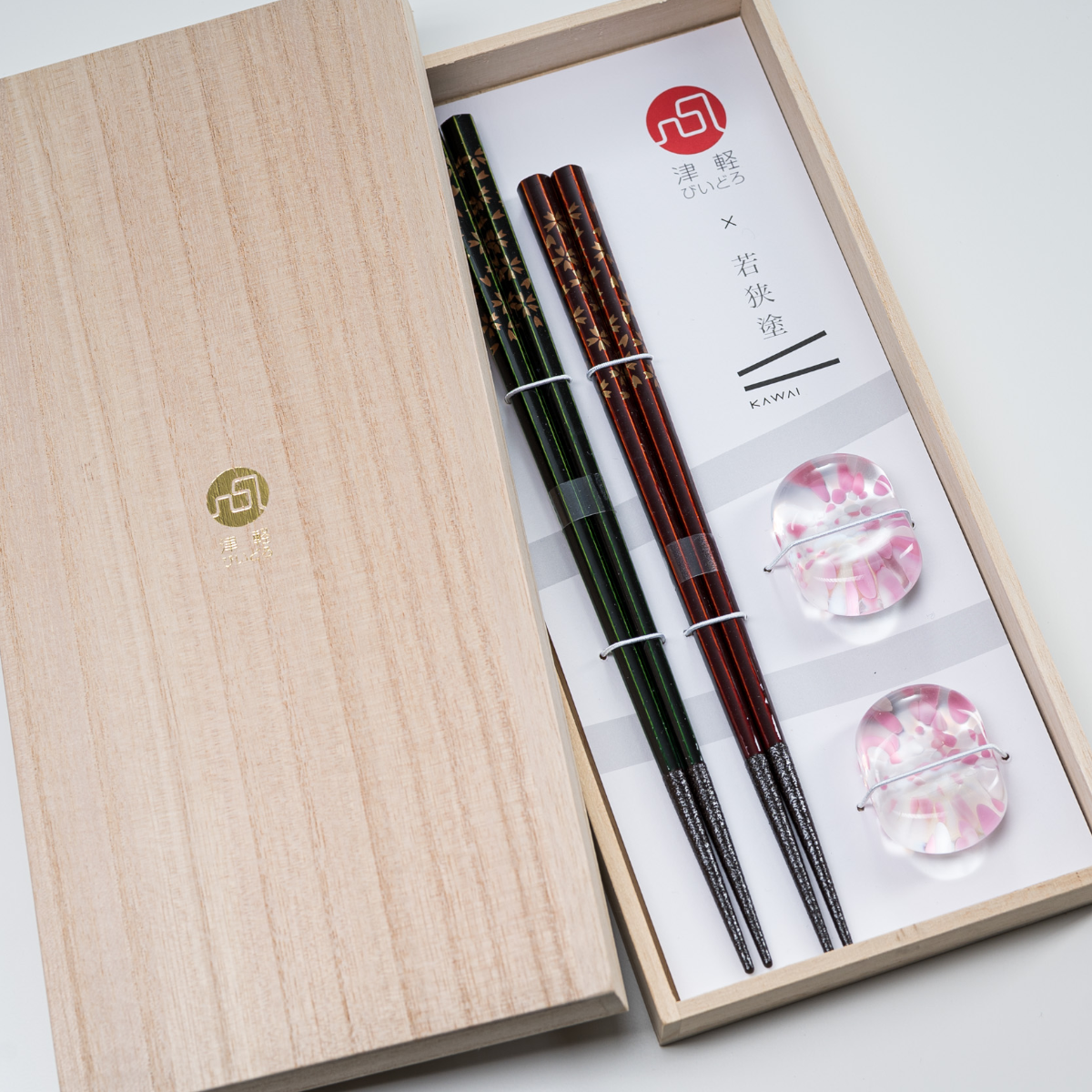 Premium Wakasa Lacquered Chopsticks Gift Set - Handcrafted Floral Design Japanese Chopsticks for Sushi, Asian Cuisine & Home Decor - Perfect for Weddings, Housewarming & Special Occasions