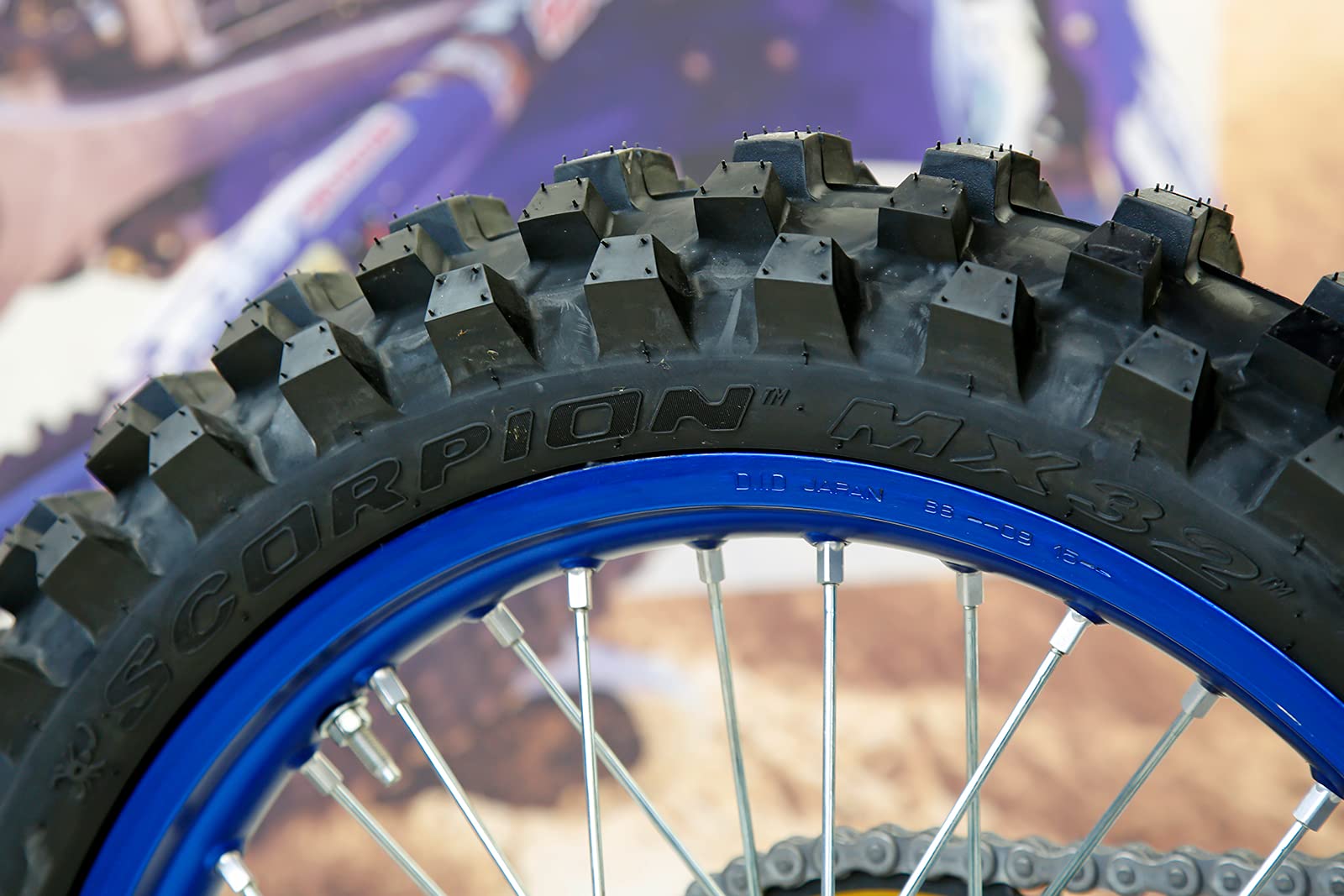 MICHELIN TIRE MX32 MIDSOFT FRONT 70/100-19 42M BIAS TT - Dirt Bike & Motocross Tire for Off-Road Racing, Trail Riding & MX Tracks