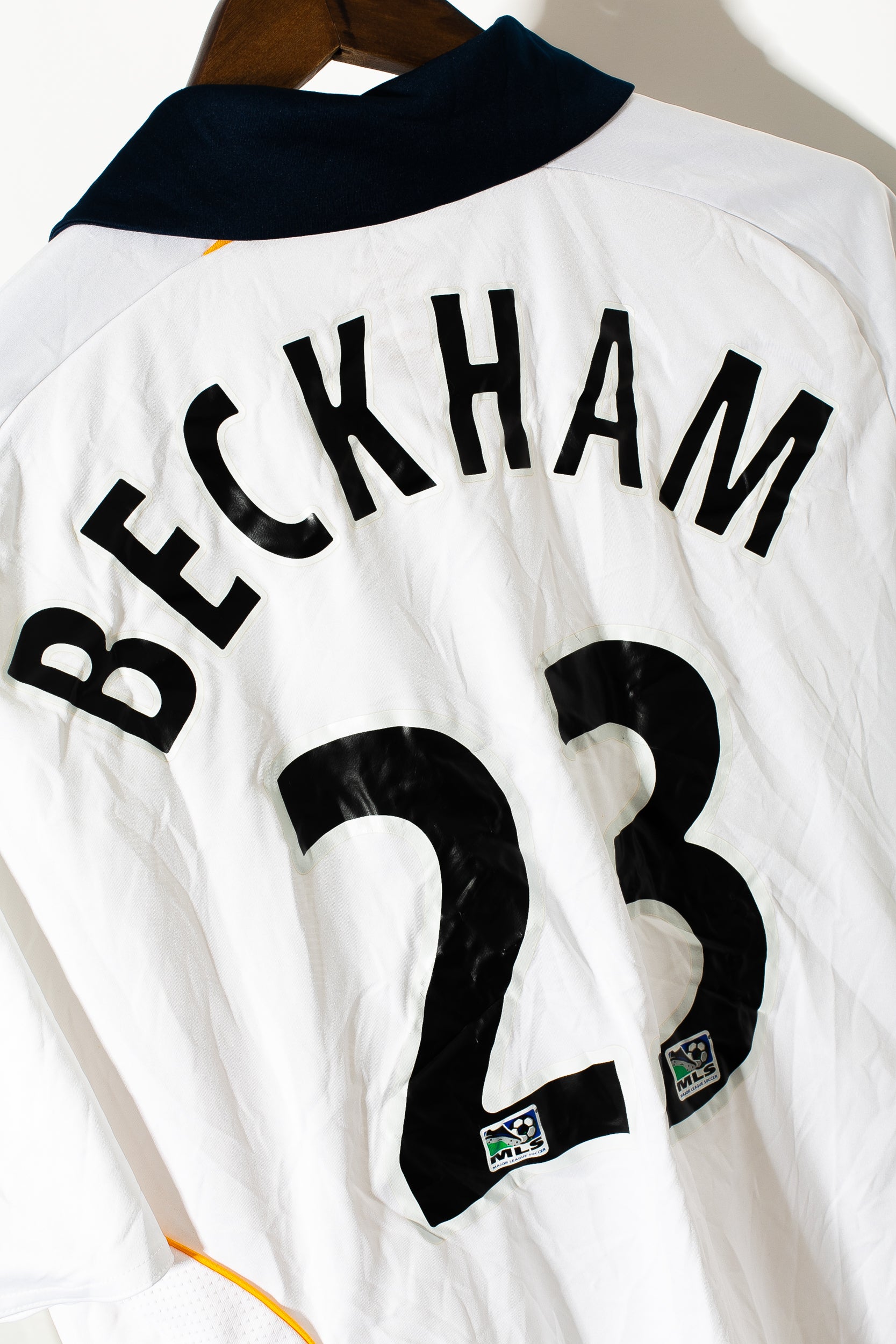 Authentic 2007 Los Angeles Galaxy Home Jersey #23 David Beckham (Size M) - Perfect for Soccer Fans, Collectors, and Game Day Outfits