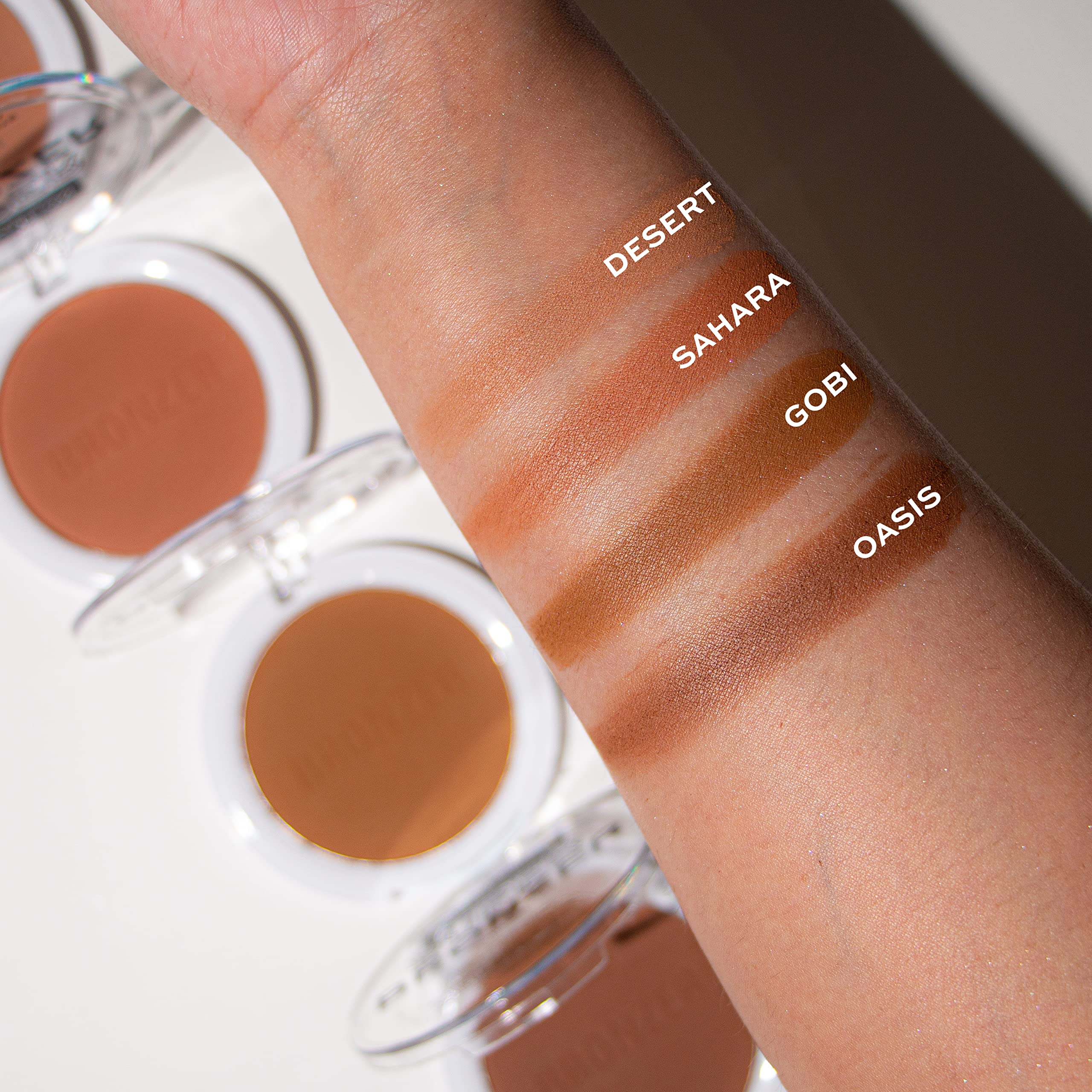 Makeup Revolution Super Bronzer Gobi - Matte Bronzing Powder for Contouring & Warm Glow | Vegan & Cruelty-Free | Perfect for Everyday Makeup & Summer Tanning