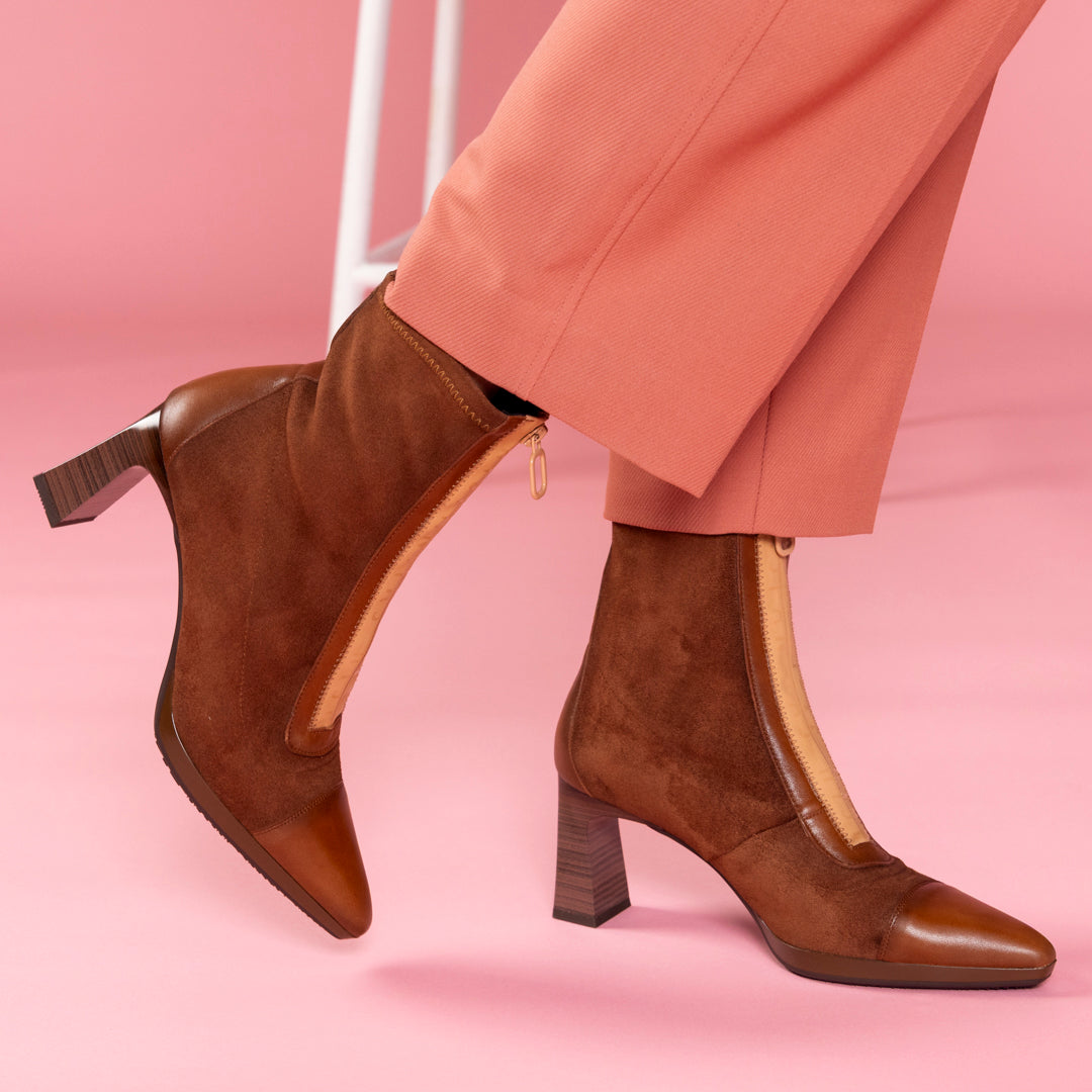 Hispanitas Tan Leather Women's Flats - Comfortable & Stylish Casual Shoes for Work, Travel & Everyday Wear