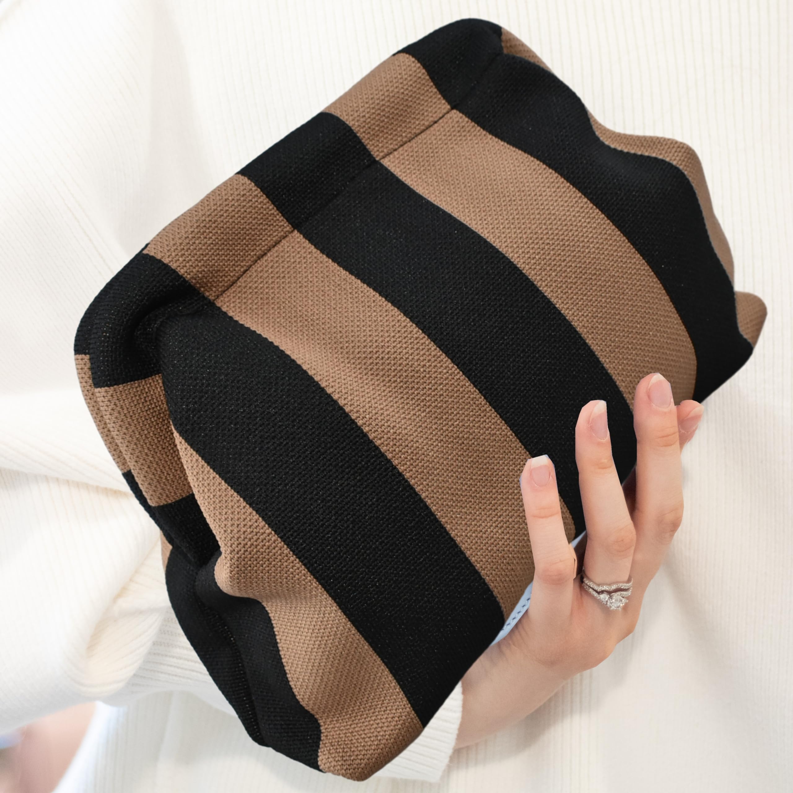 Stylish FEICHANGHO Dumpling Bag for Women - Colorblock Cloud Clutch Purse, Crochet Handbag for Casual & Evening Use | Perfect for Parties, Dates & Daily Essentials