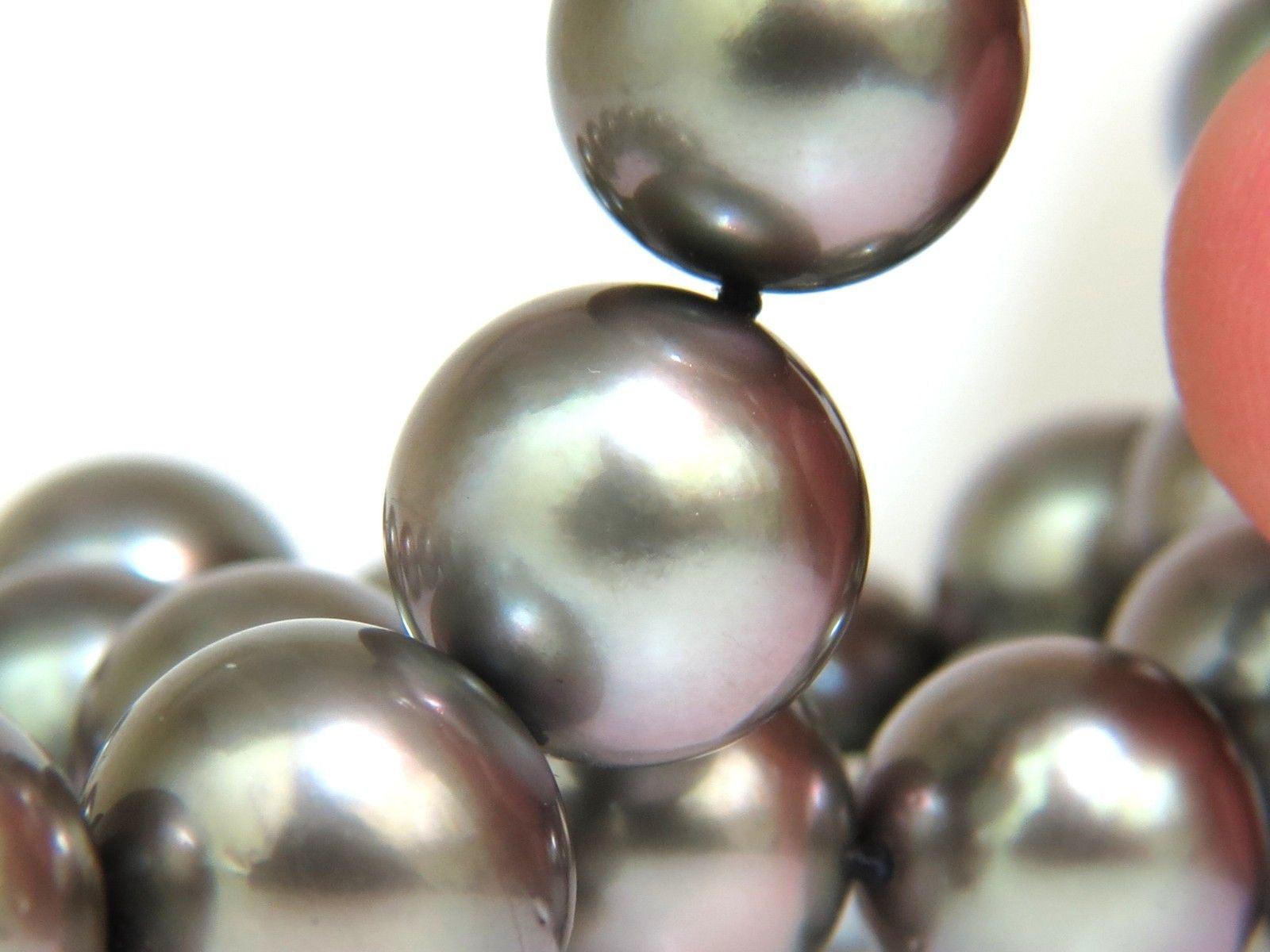 GIA Certified Tahitian Black-Lipped Oyster Gray Pearl Necklace - 18K Gold with 1.00ct Diamond Clasp - Elegant Jewelry for Weddings & Special Occasions