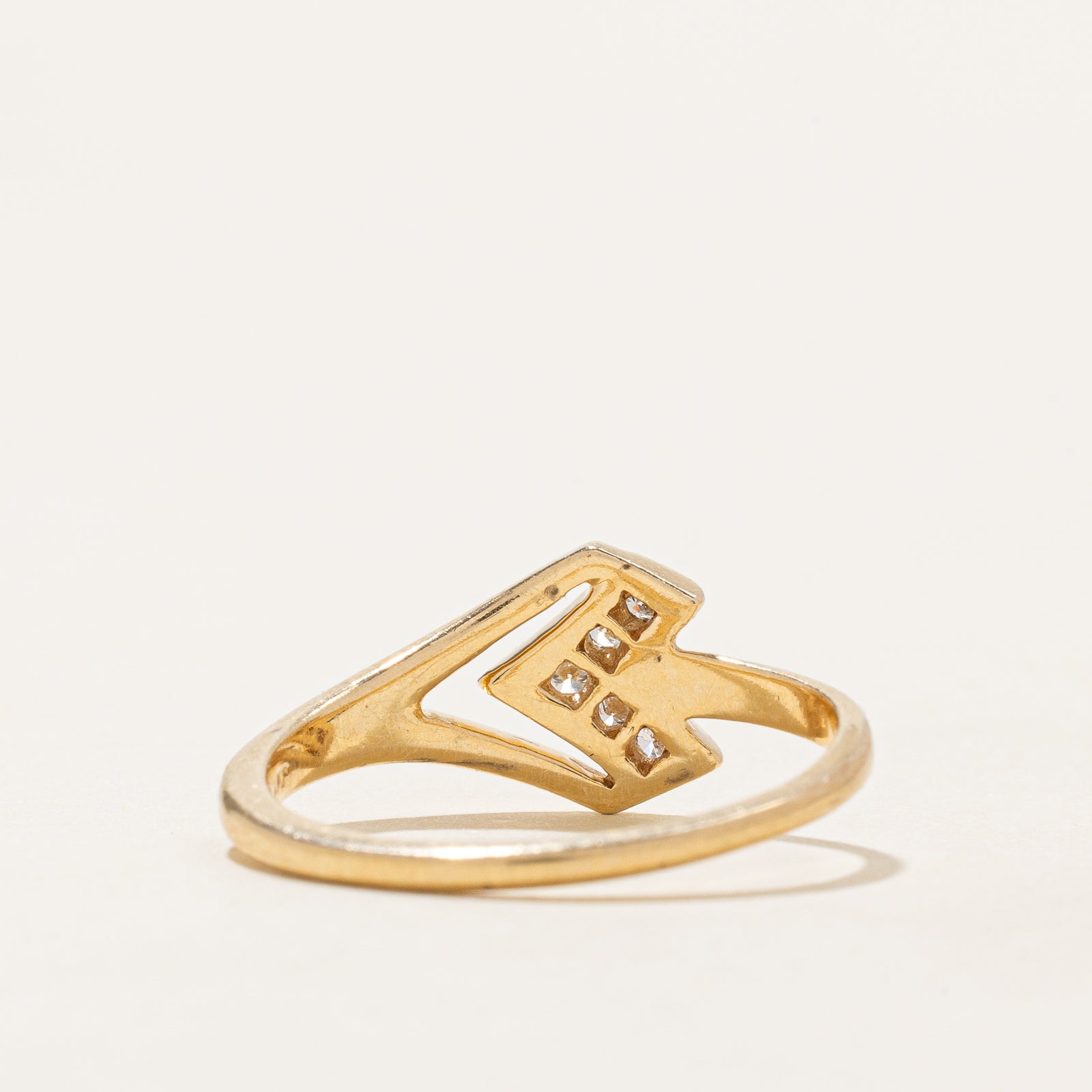 0.10ctw Diamond Arrow Ring - Size 7.5 | Elegant Jewelry Gift for Women | Perfect for Anniversary, Birthday & Valentine's Day