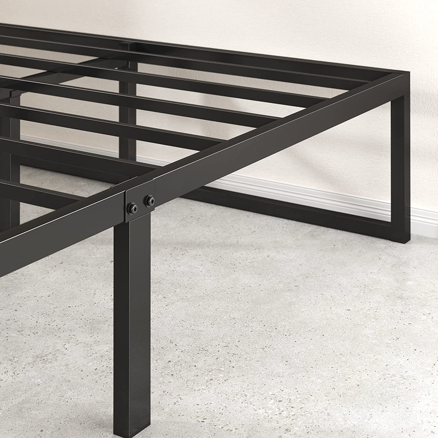 Zinus Queen Bed Frame 14 Inch – Heavy Duty Steel Platform Bed with Underbed Storage, No Box Spring Needed, Easy Assembly – Perfect for Small Spaces, Guest Rooms & Apartments