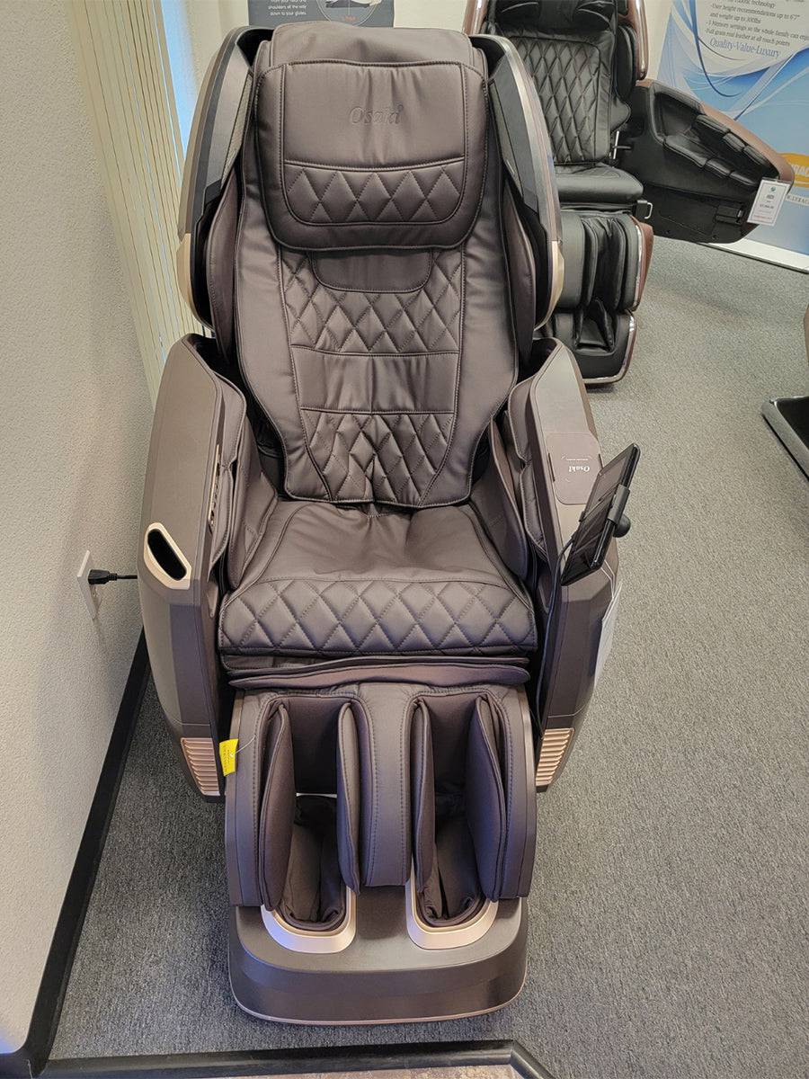 Osaki OS 4D PRO Maestro LE Massage Chair - Luxury Full Body Shiatsu Massage with Zero Gravity & Heat Therapy | Perfect for Home, Office or Spa Relaxation