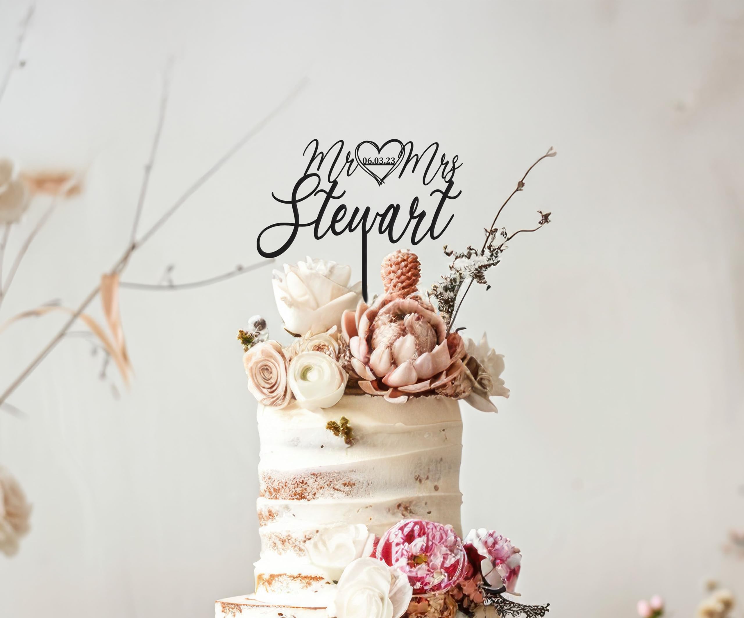 Custom Wedding Cake Topper - Personalized Mr & Mrs Cake Topper for Rustic Weddings & Anniversaries | Perfect for Wedding Cakes, Anniversary Cakes & Special Celebrations