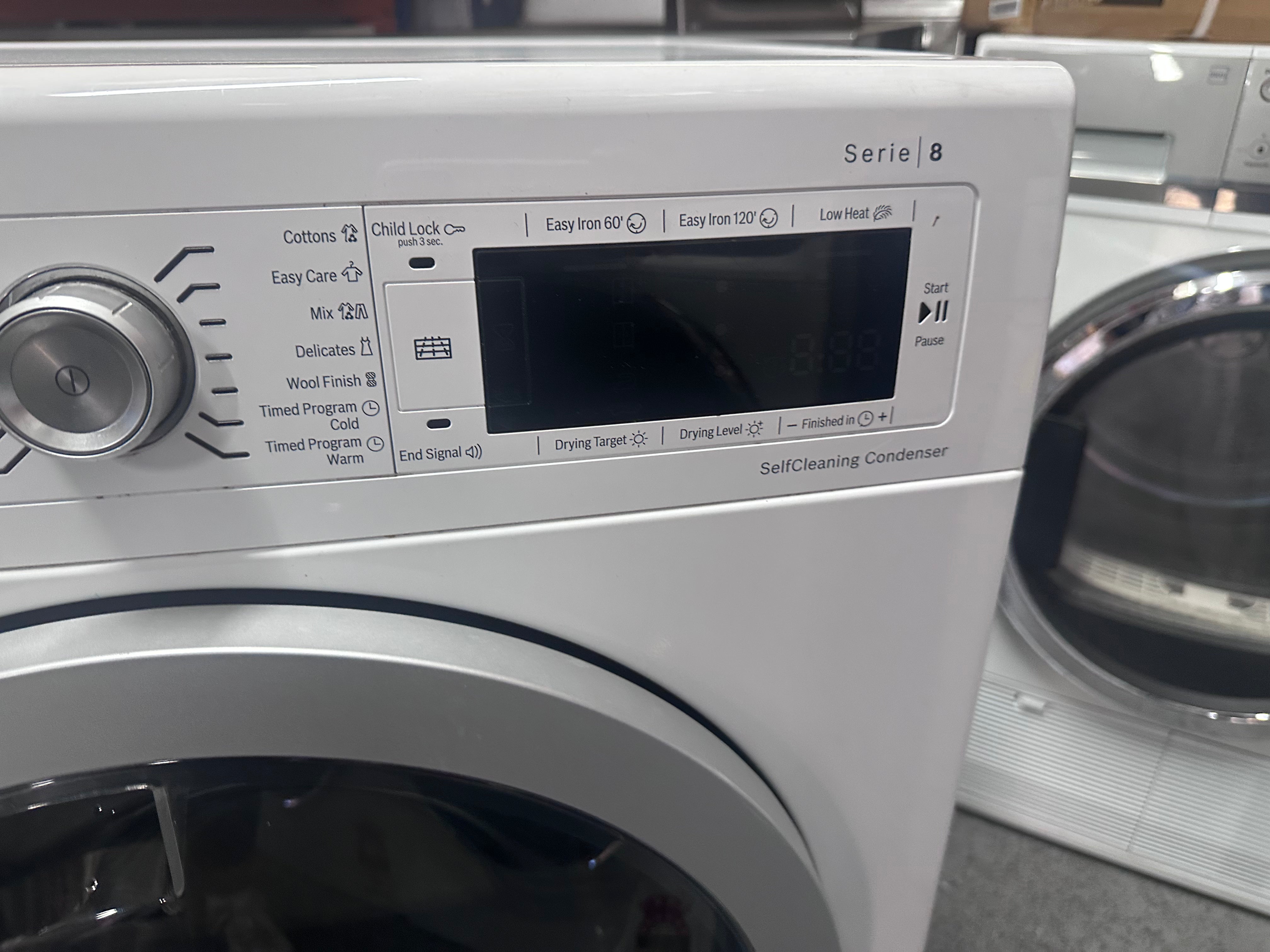Bosch Series 8 9kg Heat Pump Tumble Dryer WTW87564AU - Self-Cleaning Condenser, Energy Efficient, Made in Germany (Refurbished) - Perfect for Large Families & Eco-Friendly Laundry Care