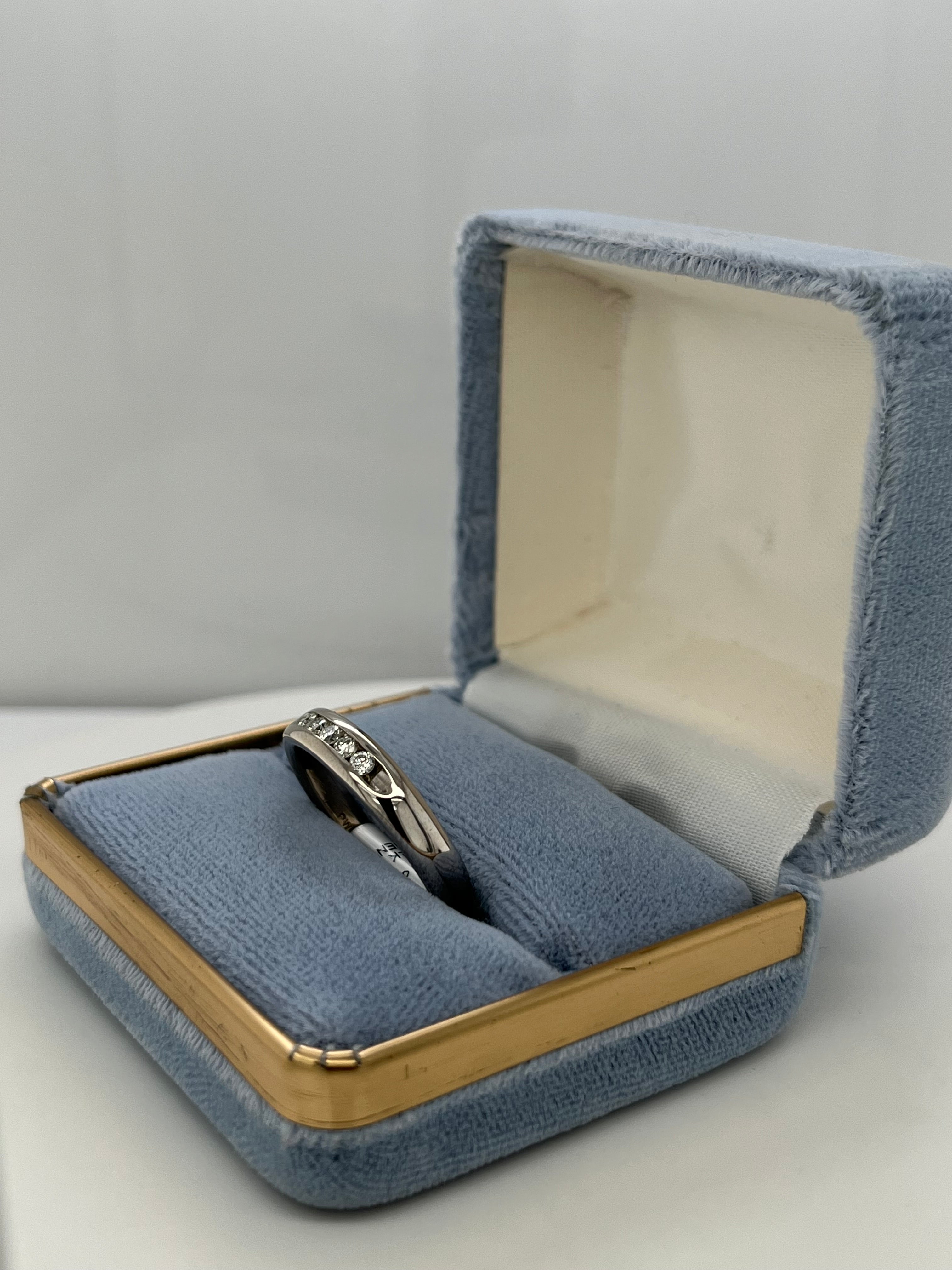 Men's Diamond Wedding Band Ring - 14K White Gold Classic Solitaire Ring for Men - Perfect for Engagement, Wedding, and Anniversary Gifts